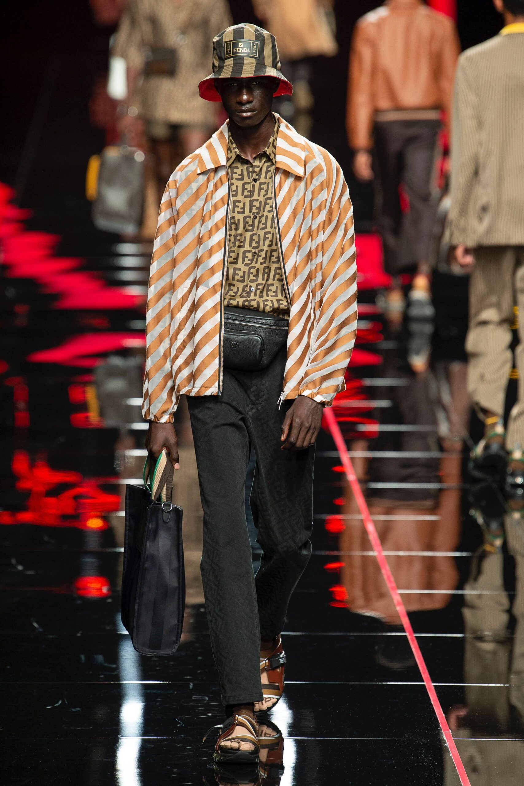 Fendi S/S 19 Menswear Look 39
