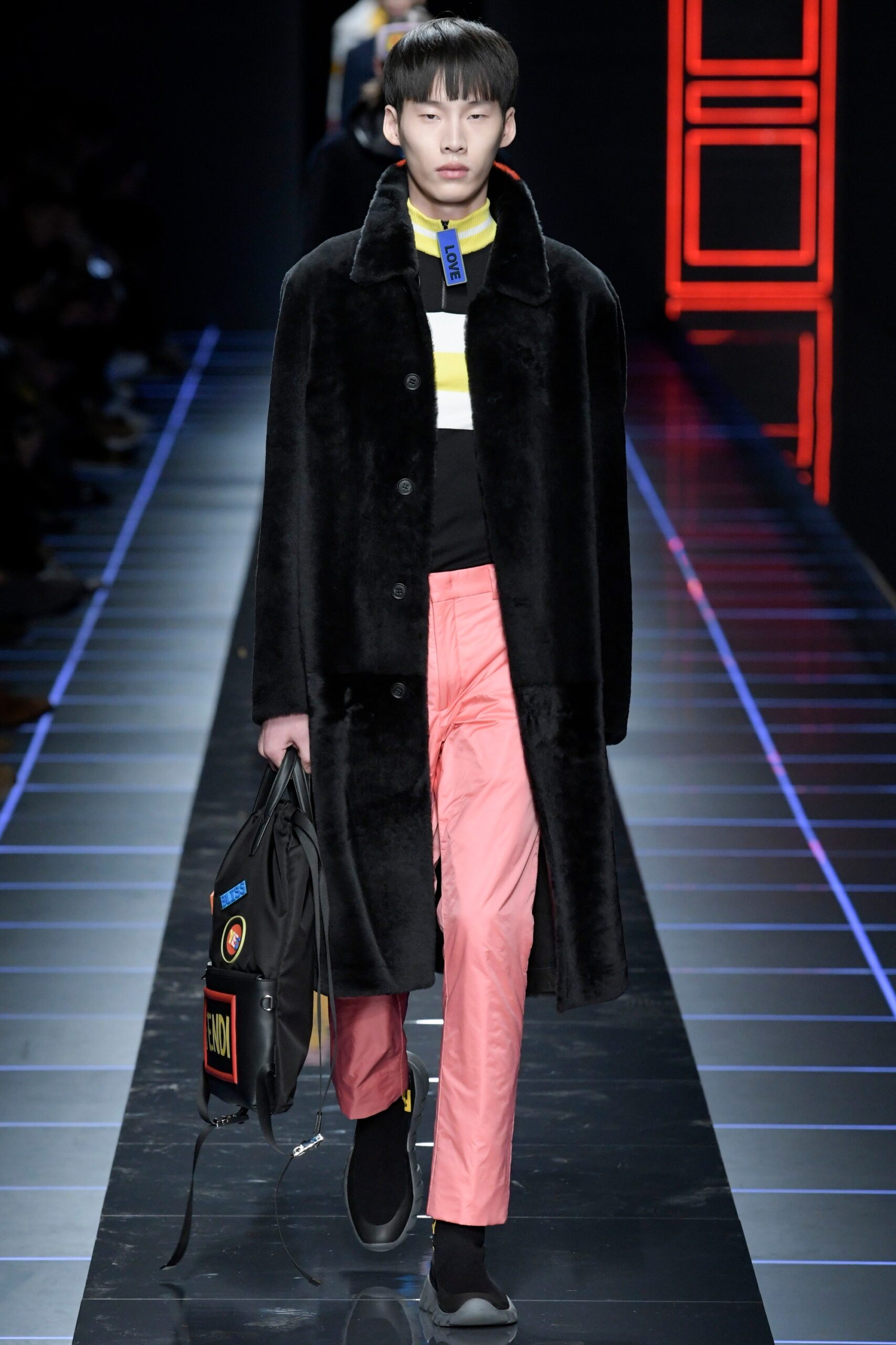 Fendi F/W 17 Menswear Look 39