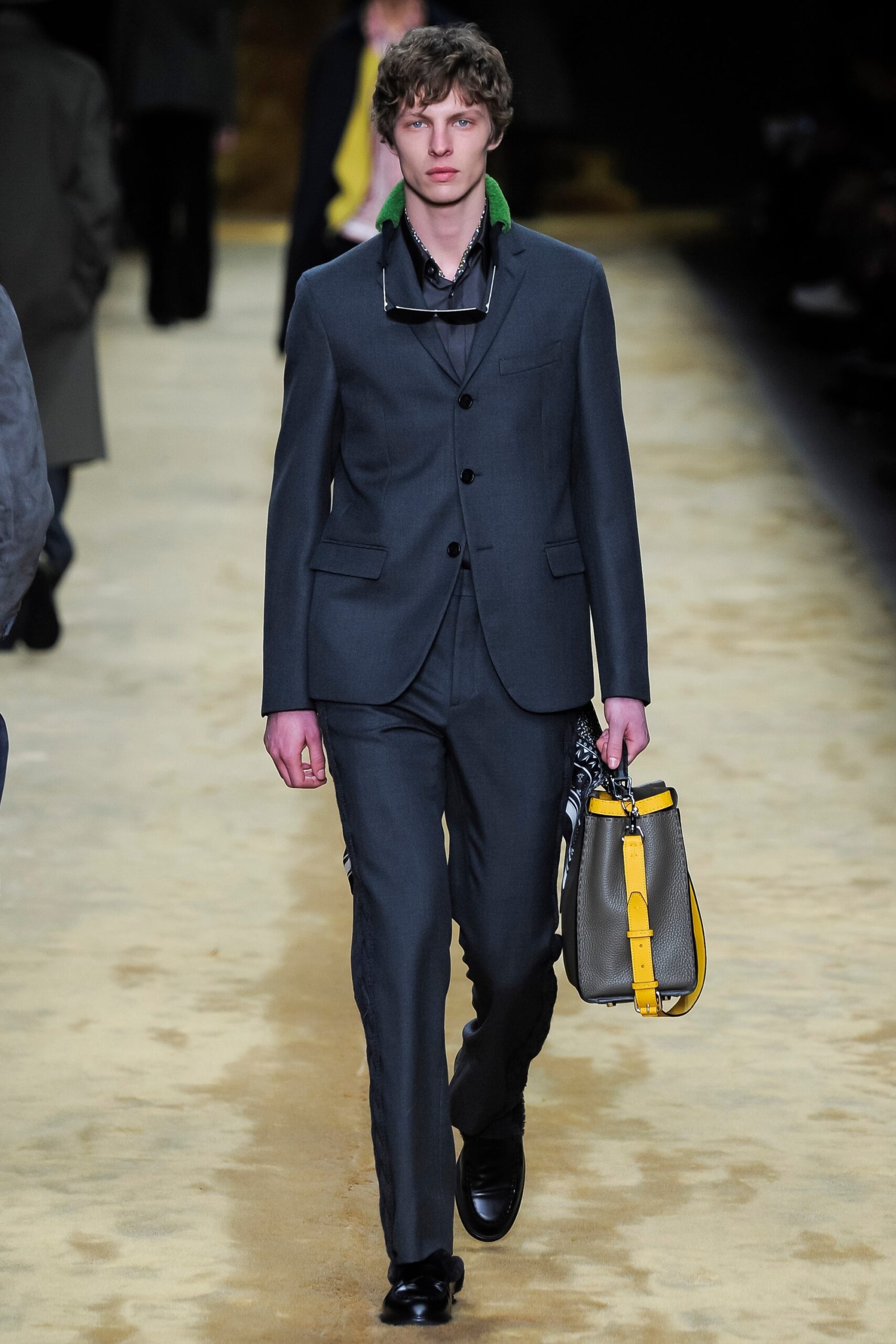 Fendi F/W 16 Menswear Look 27