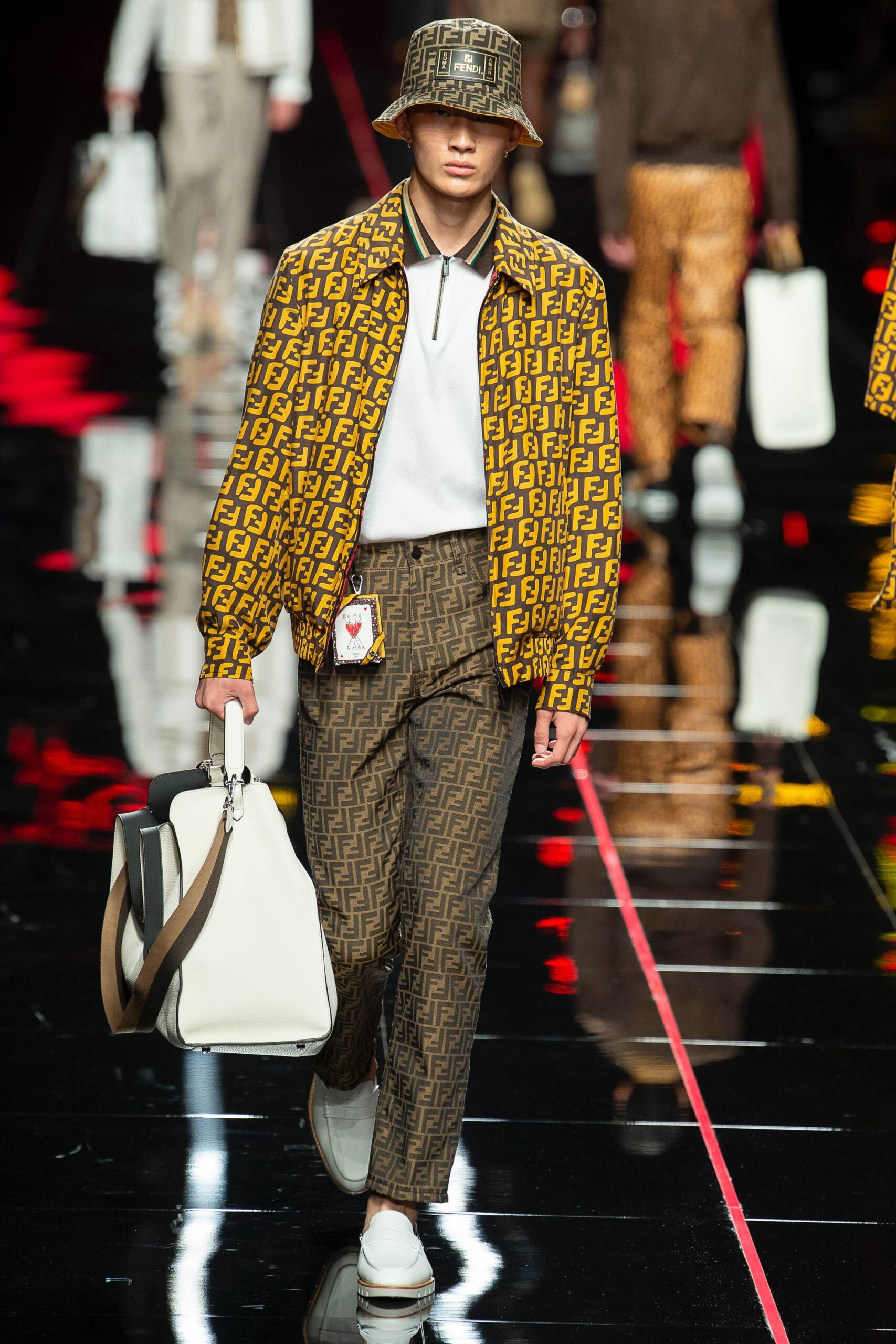 Fendi S/S 19 Menswear Look 43