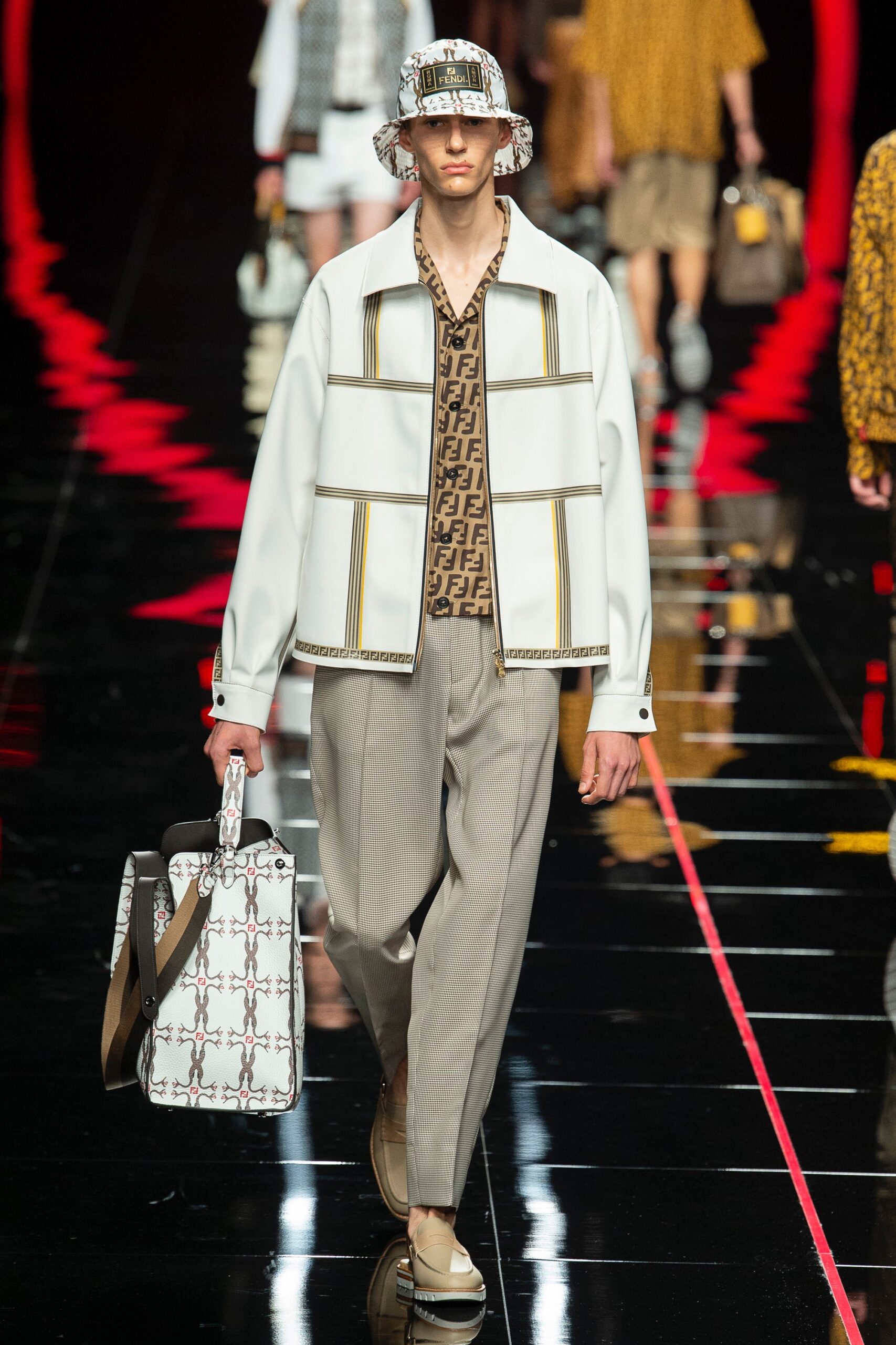 Fendi S/S 19 Menswear Look 44