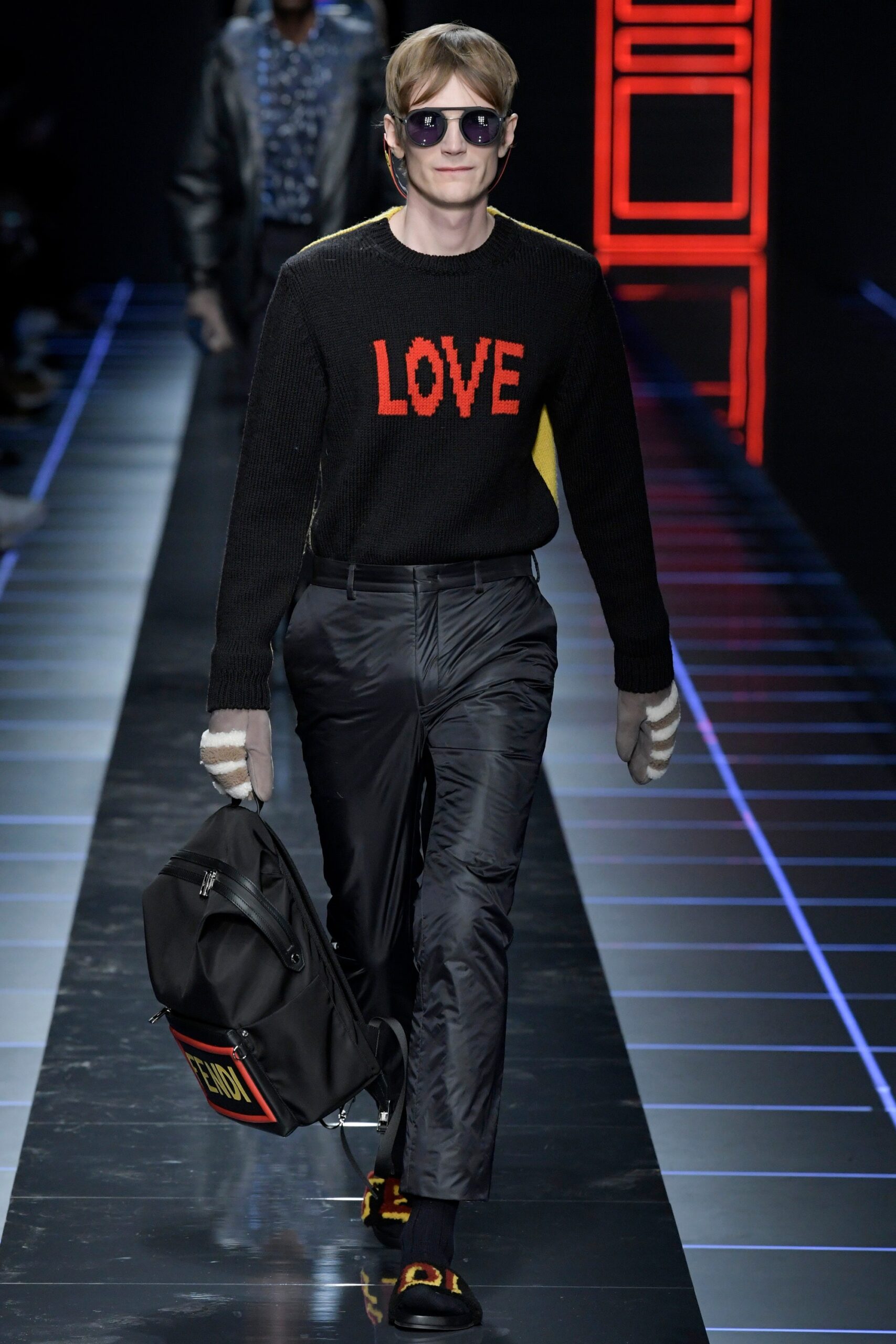 Fendi F/W 17 Menswear Look 43