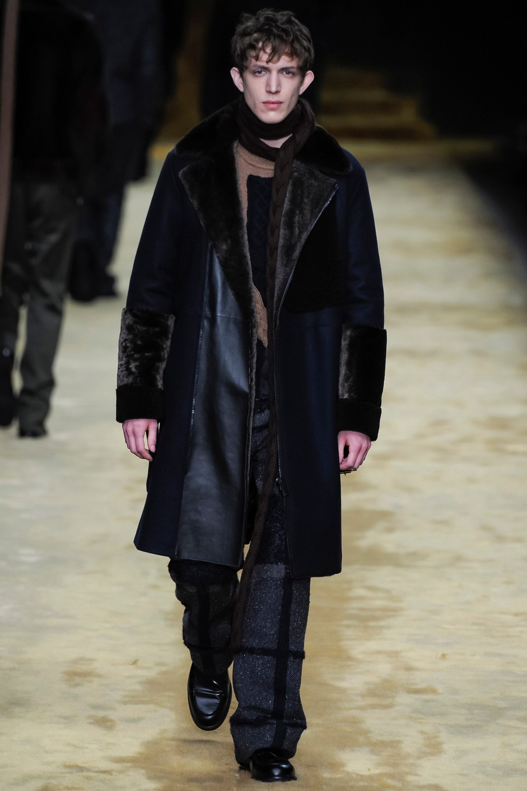 Fendi F/W 16 Menswear Look 37