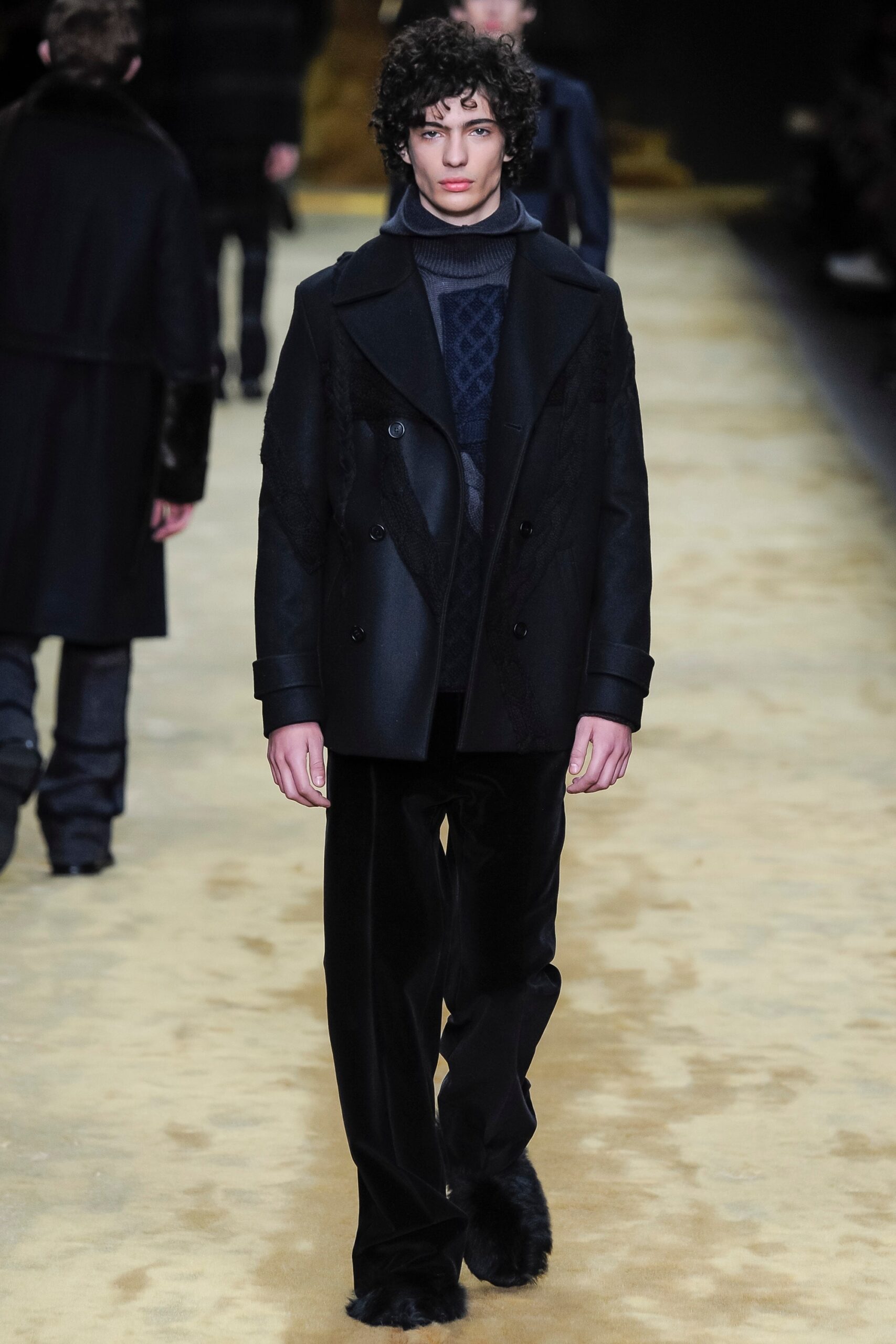 Fendi F/W 16 Menswear Look 38