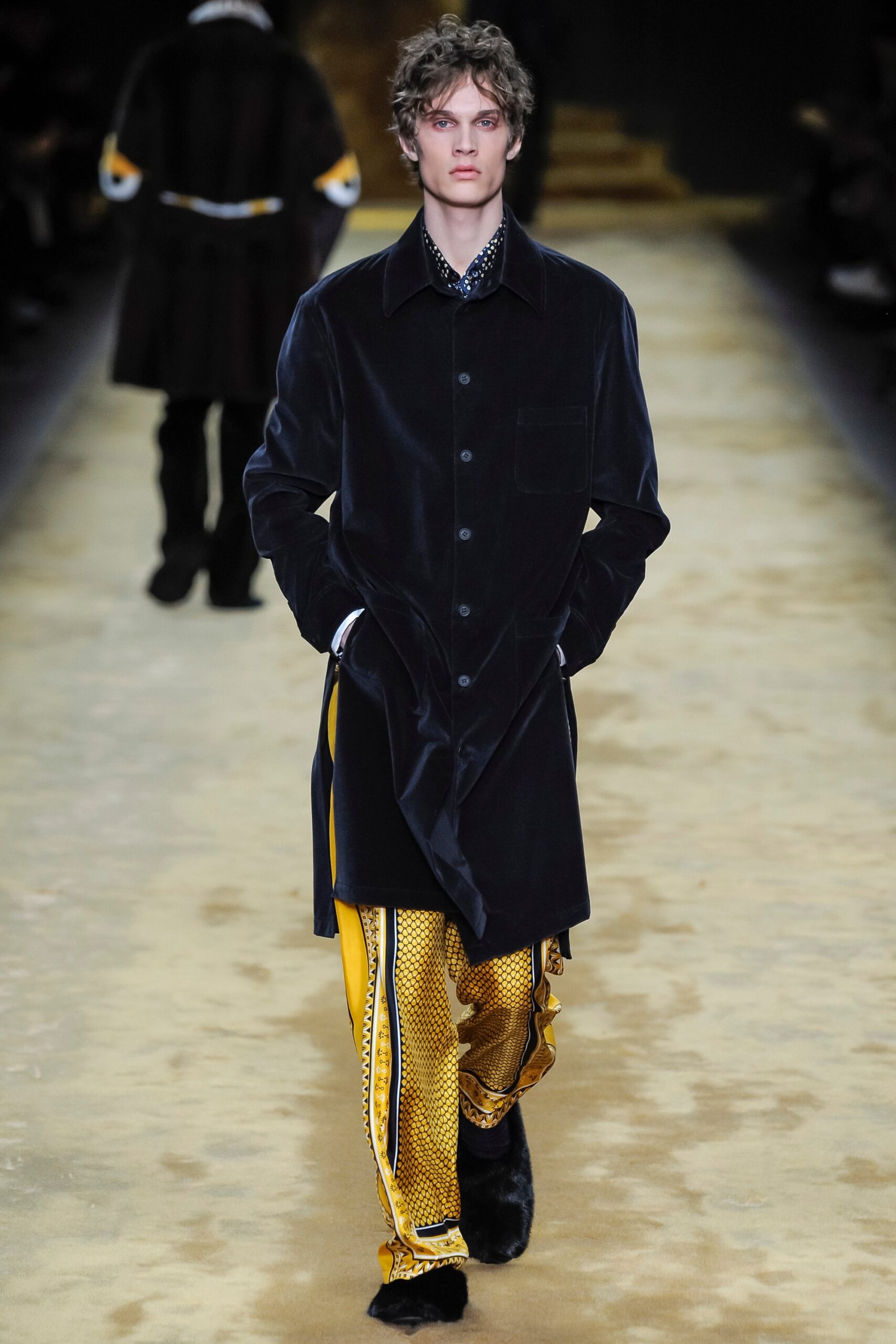 Fendi F/W 16 Menswear Look 42
