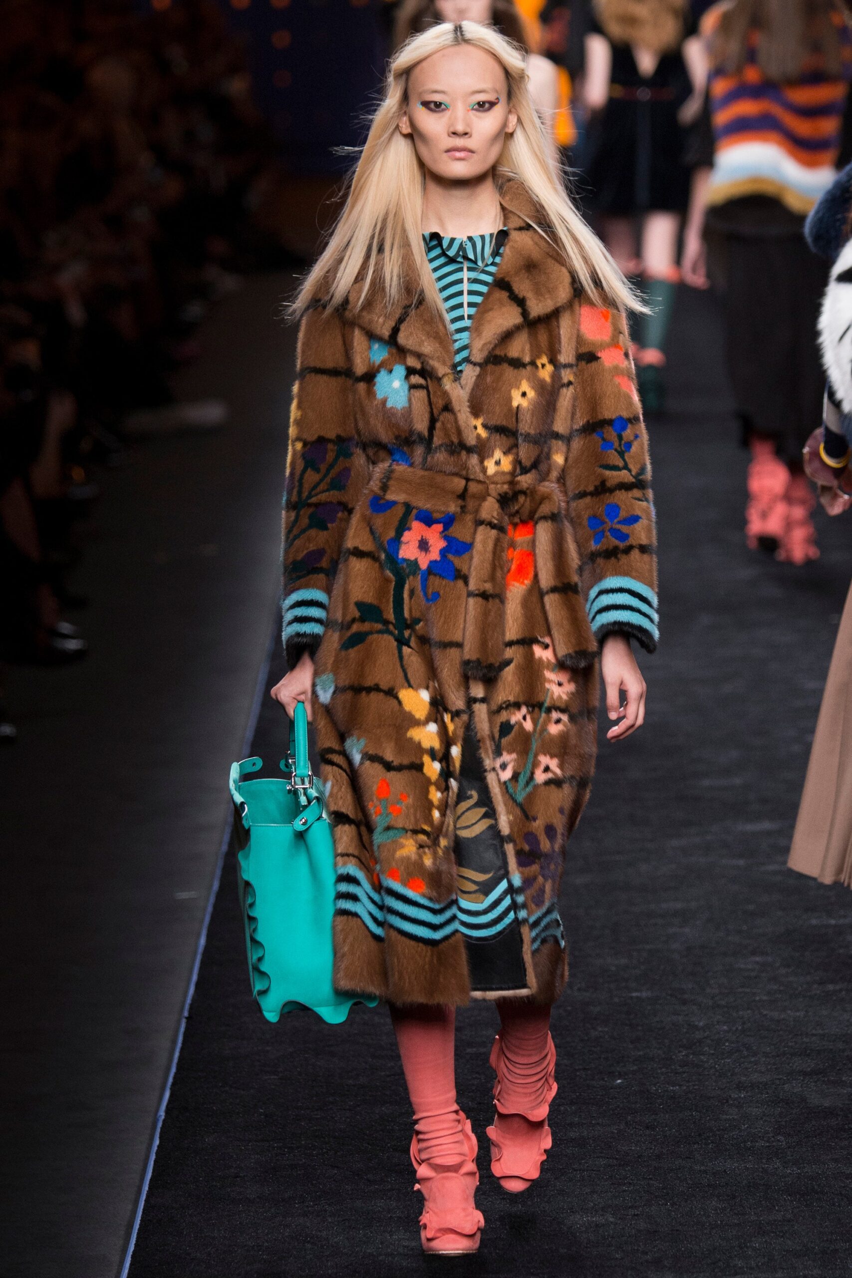 Fendi F/W 16 Look 23