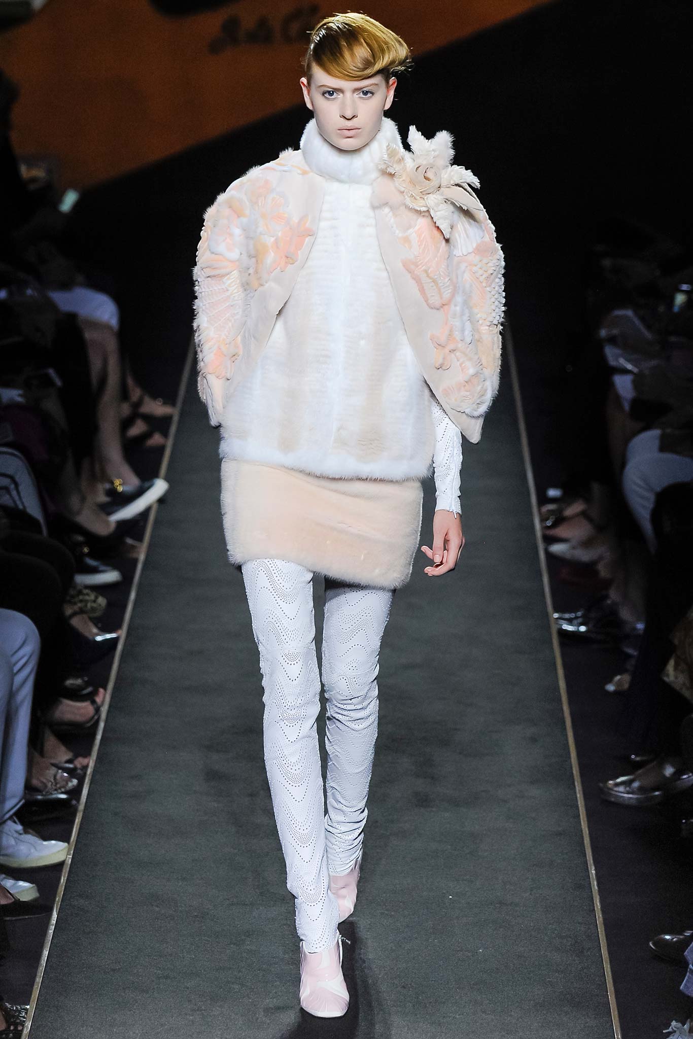 Fendi F/W 15 Couture Look 23