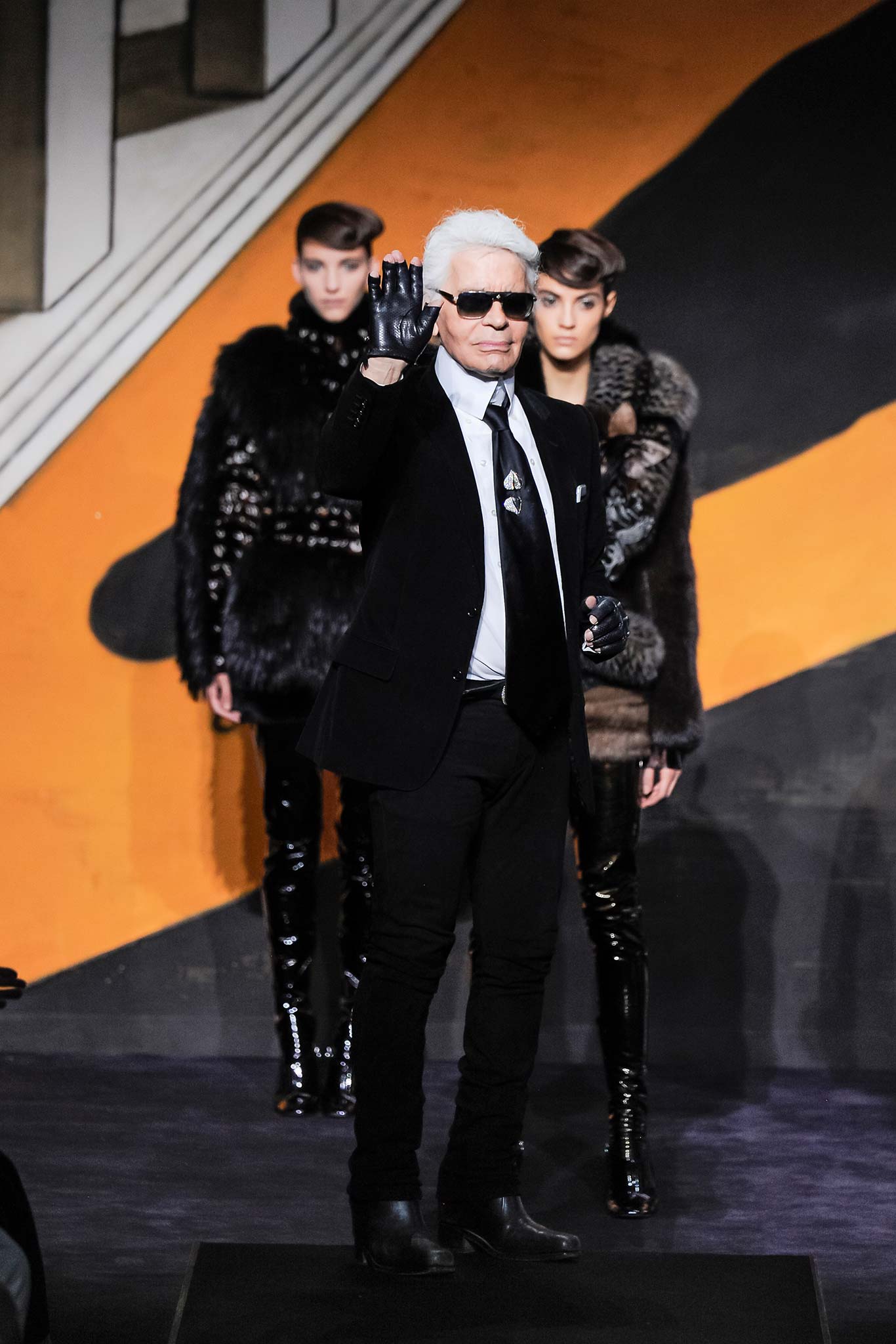 Fendi F/W 15 Couture Look 30