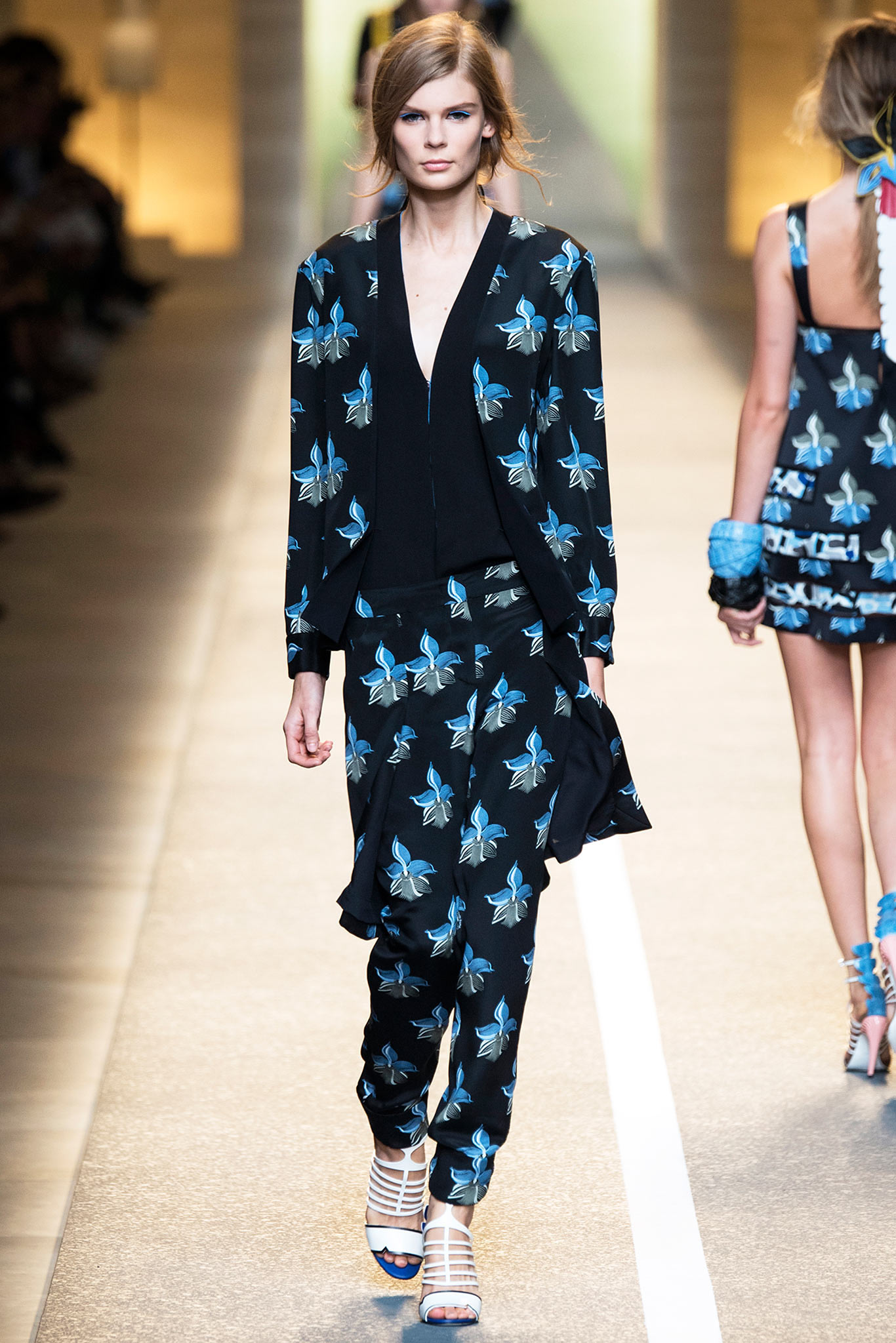 Fendi S/S 15 Look 3