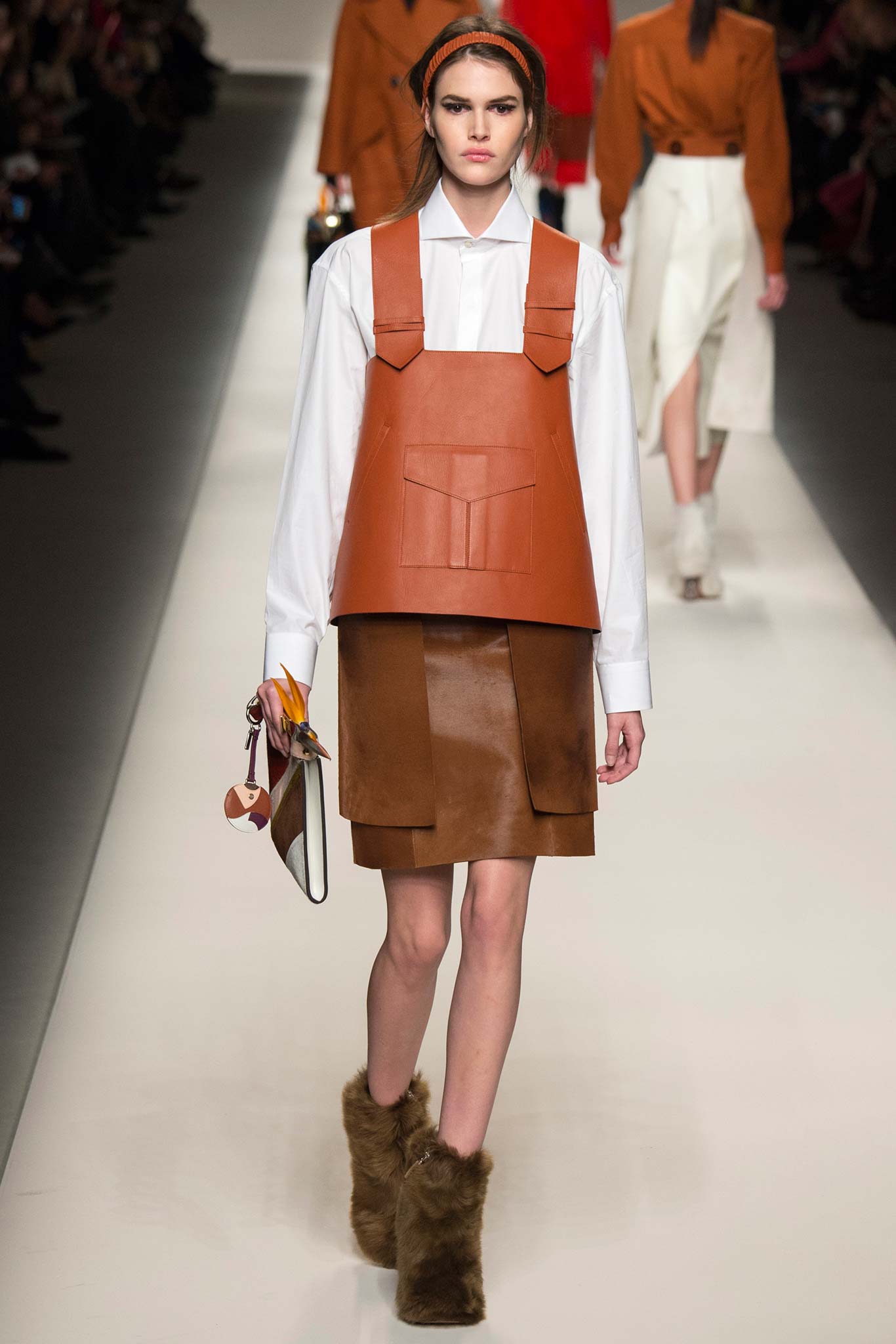 Fendi F/W 15 Look 11