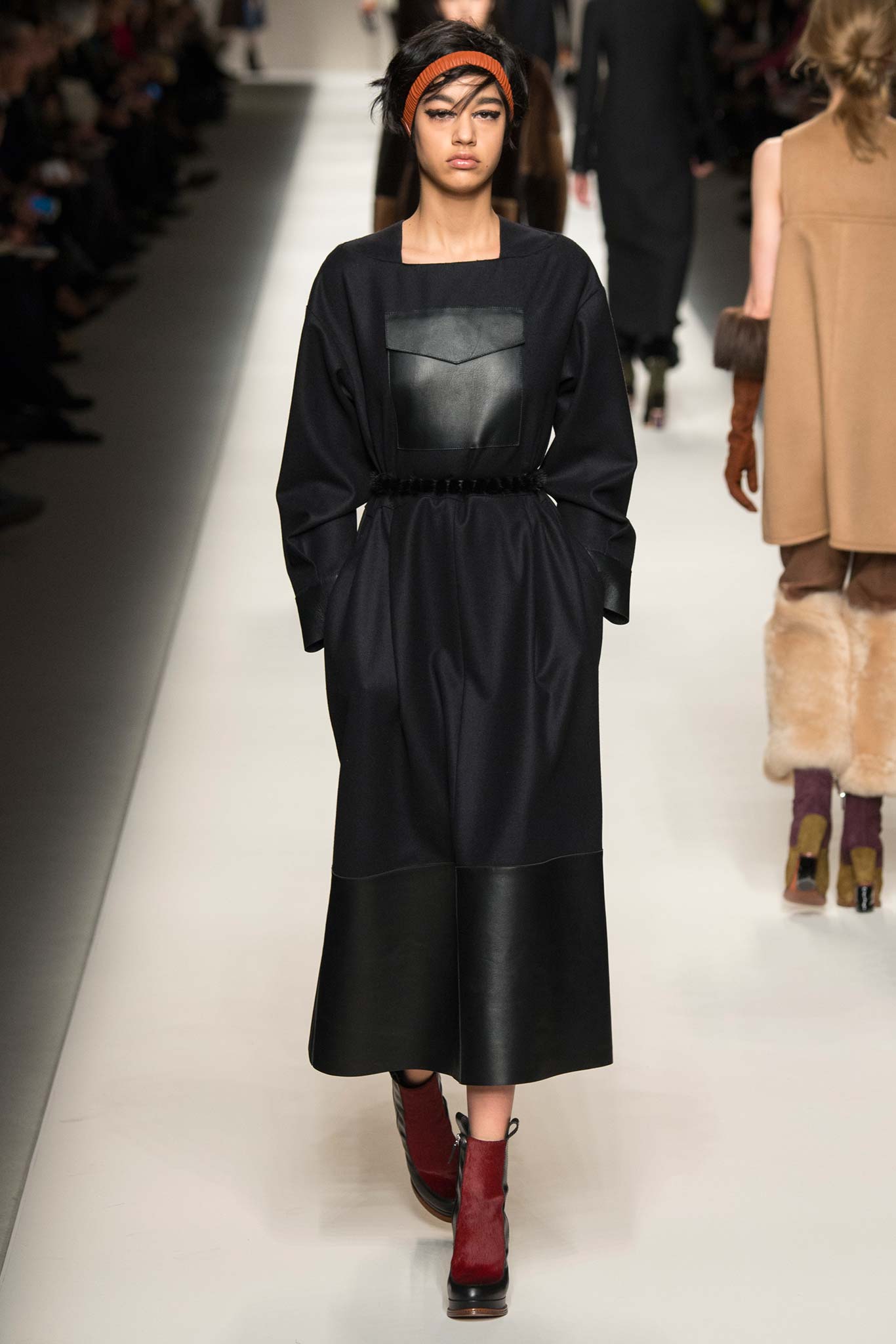 Fendi F/W 15 Look 30
