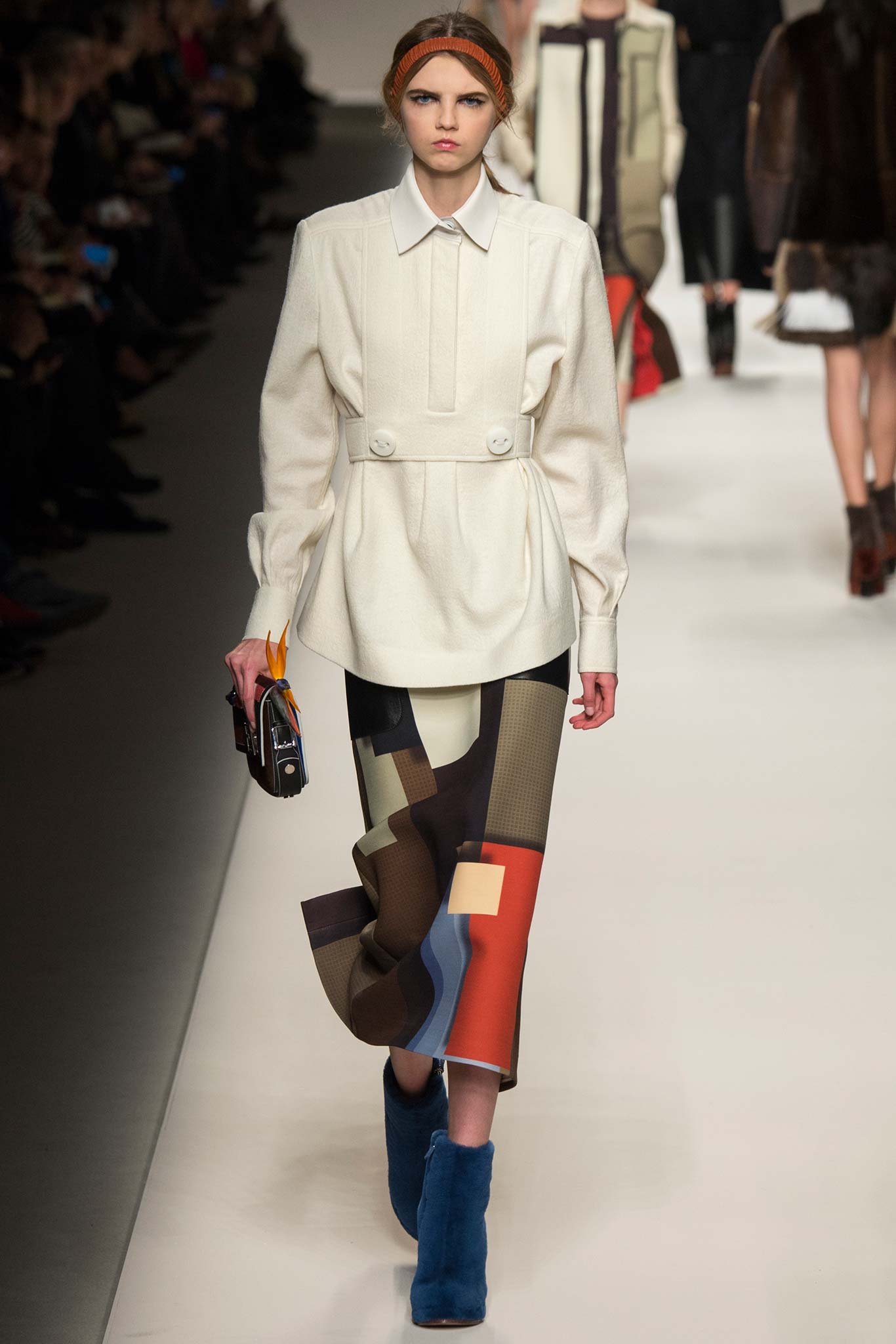 Fendi F/W 15 Look 33
