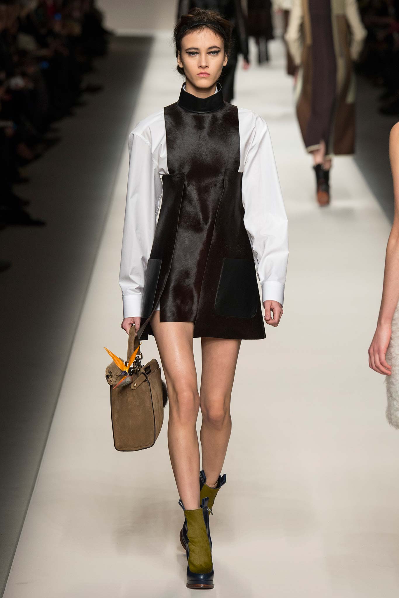 Fendi F/W 15 Look 36