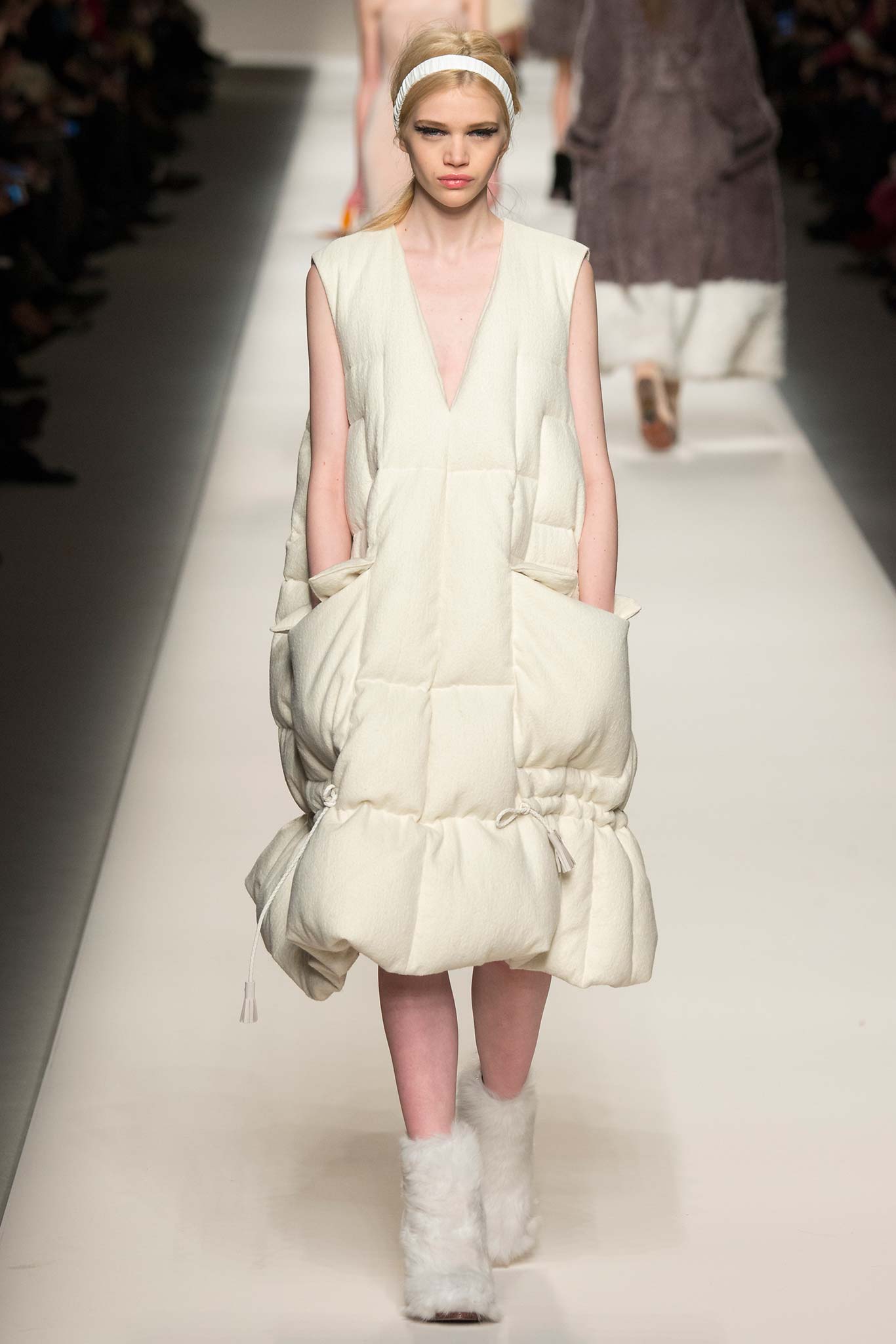 Fendi F/W 15 Look 47
