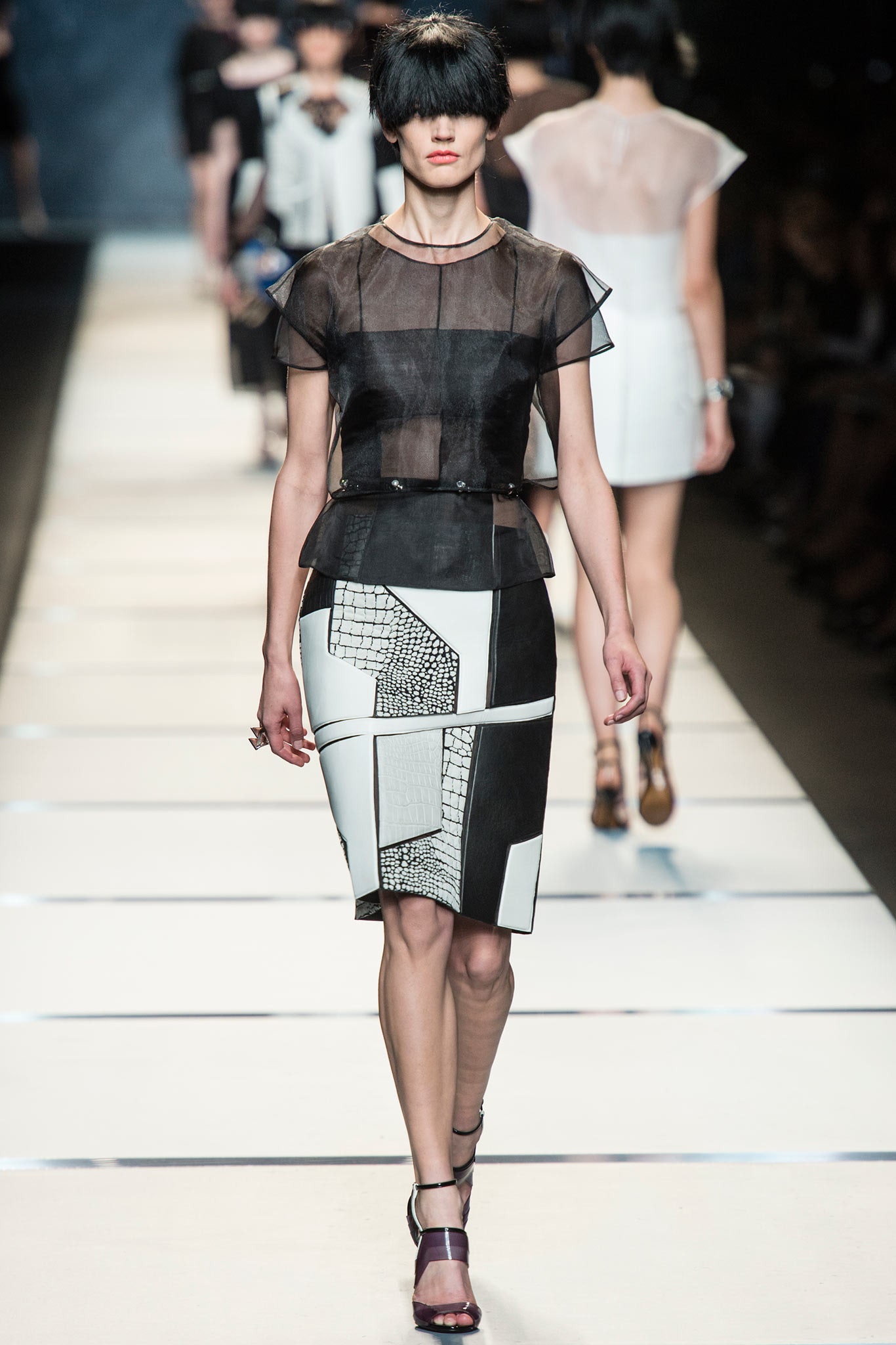Fendi S/S 14 Look 43