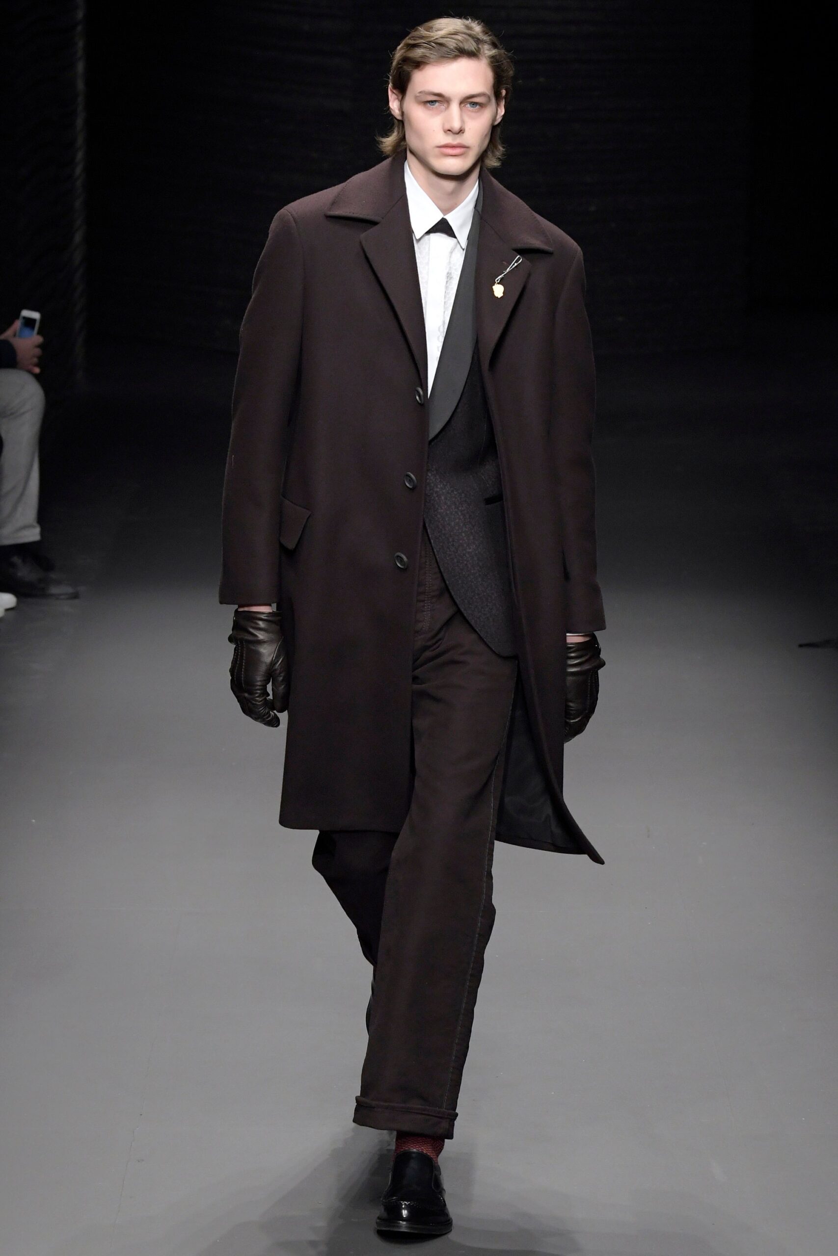 Ferragamo F/W 17 Menswear Look 36
