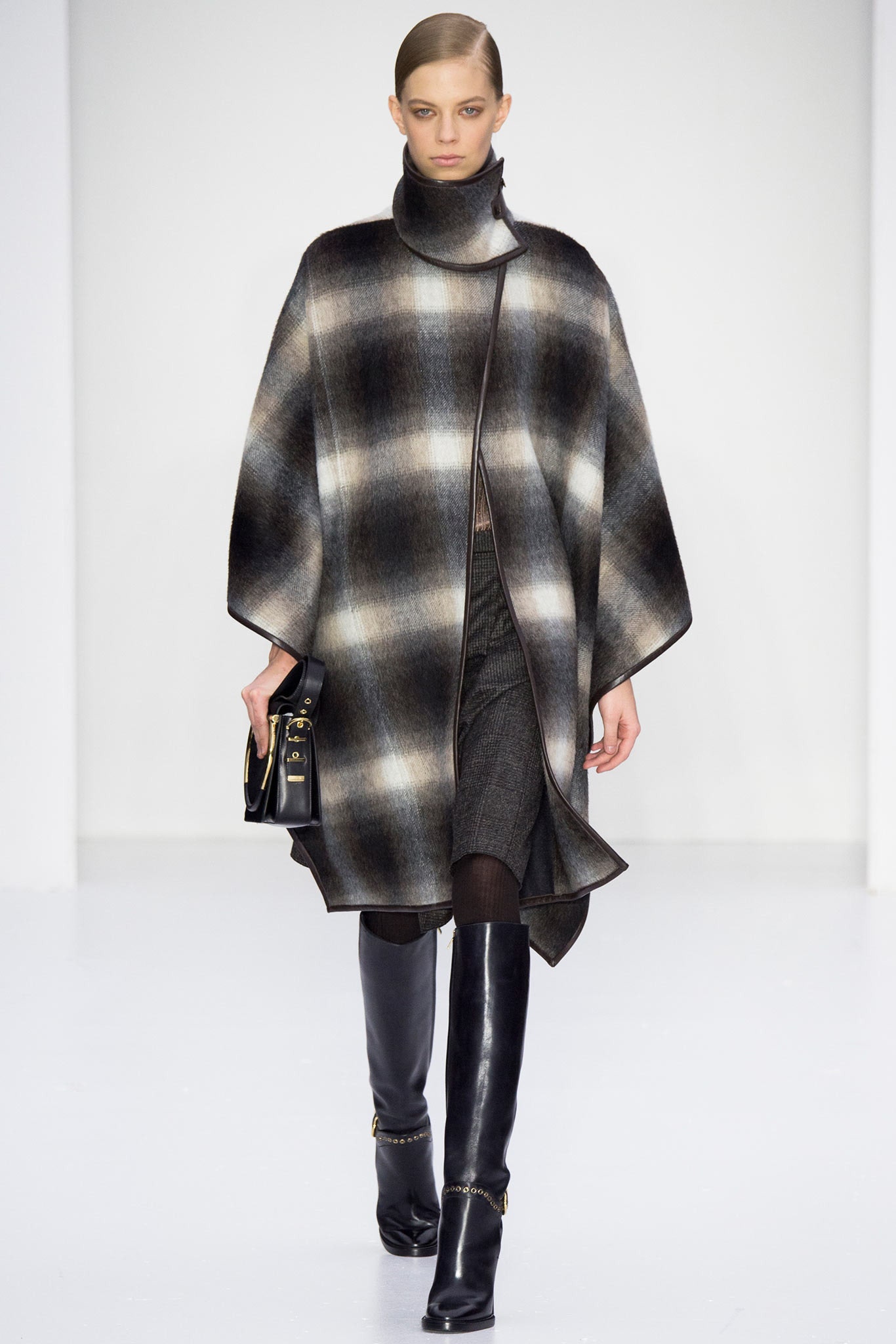 Ferragamo F/W 14 Look 1