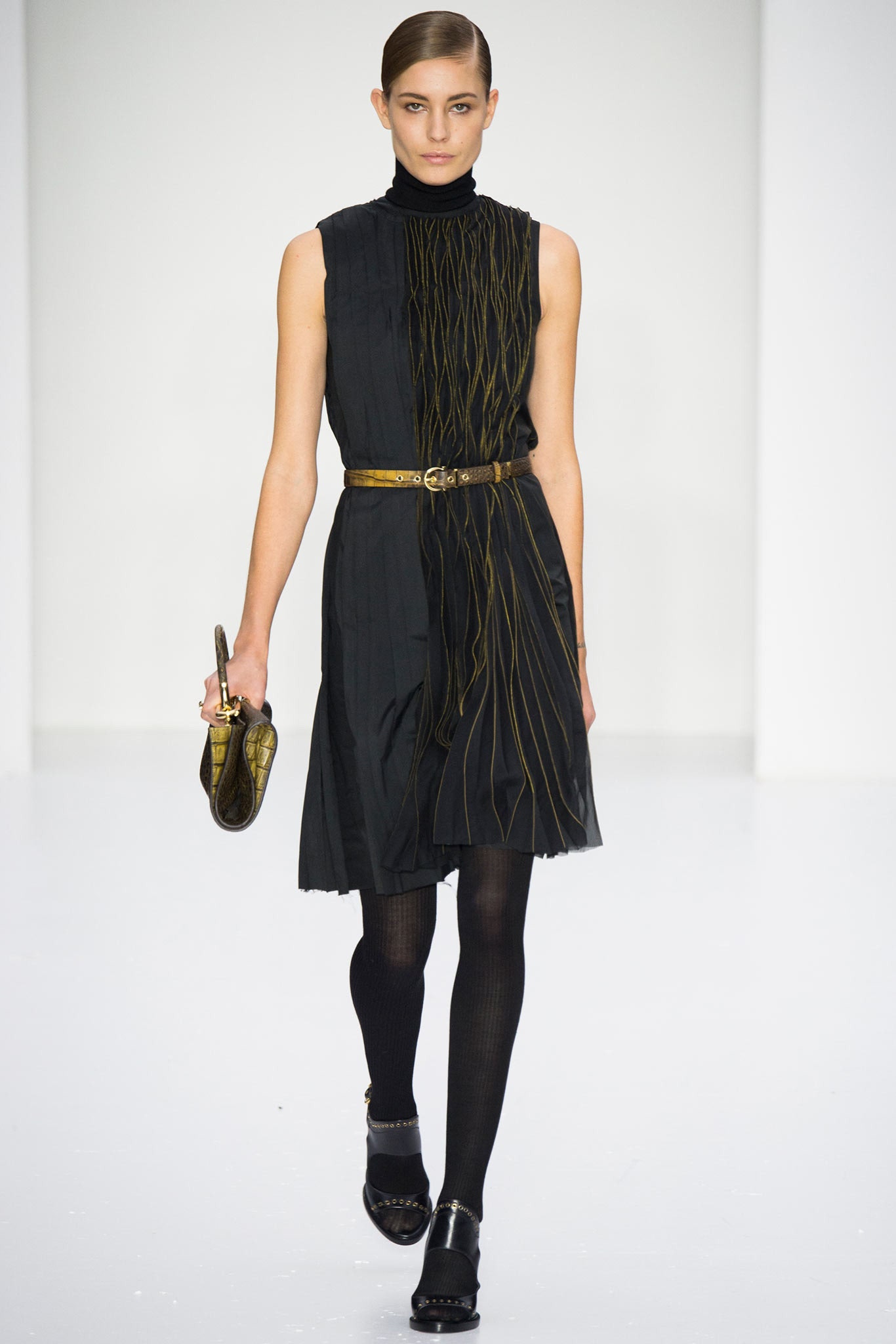 Ferragamo F/W 14 Look 15