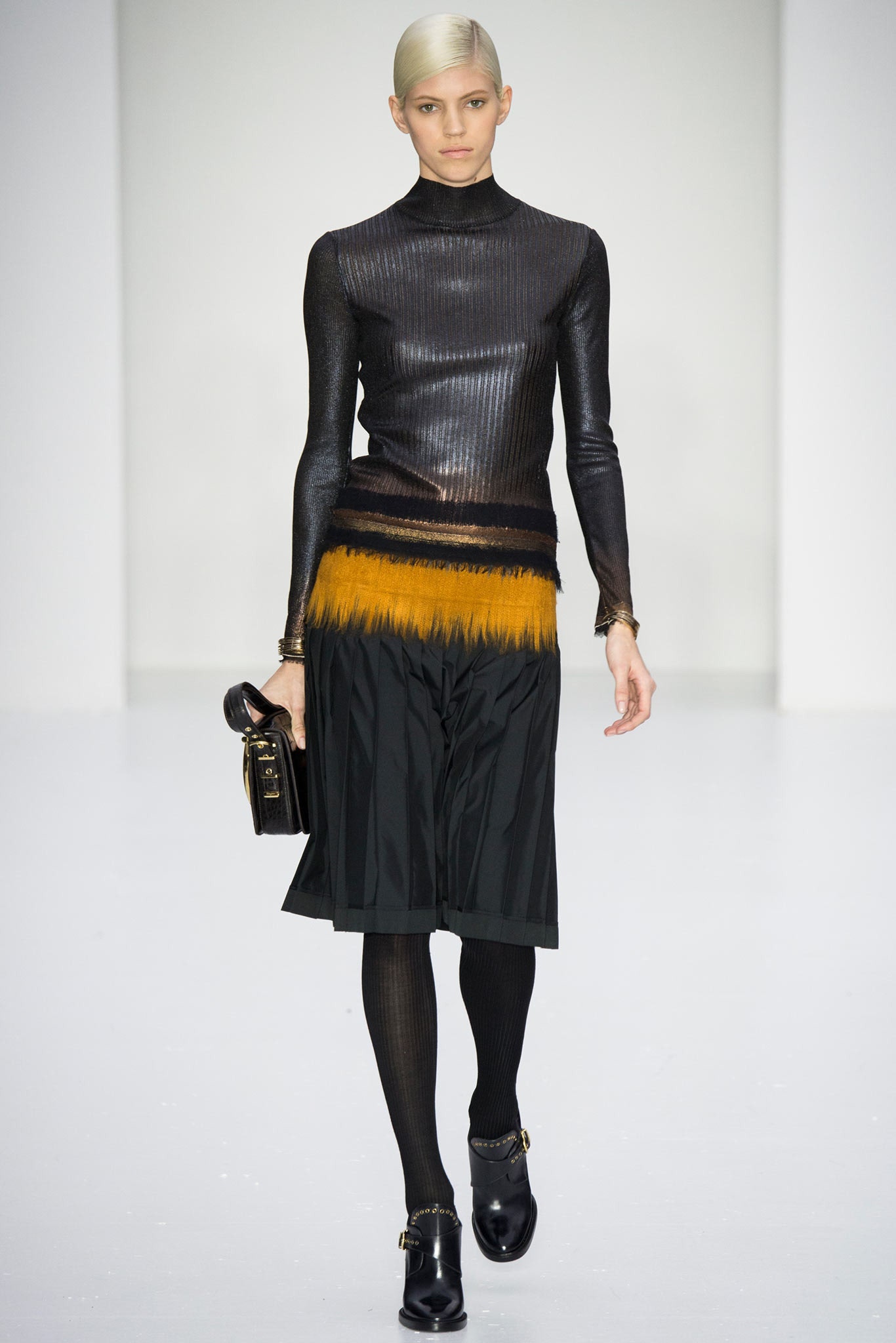 Ferragamo F/W 14 Look 23