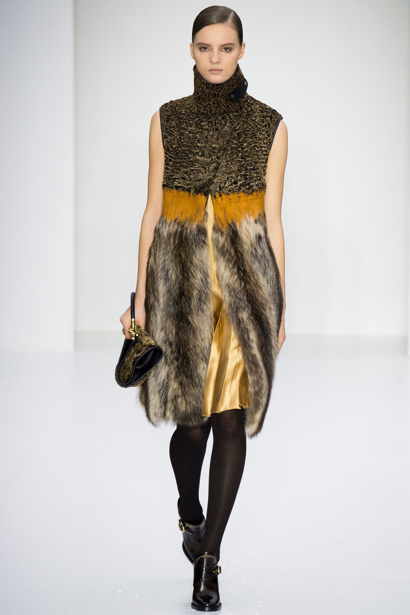 Ferragamo F/W 14 Look 30