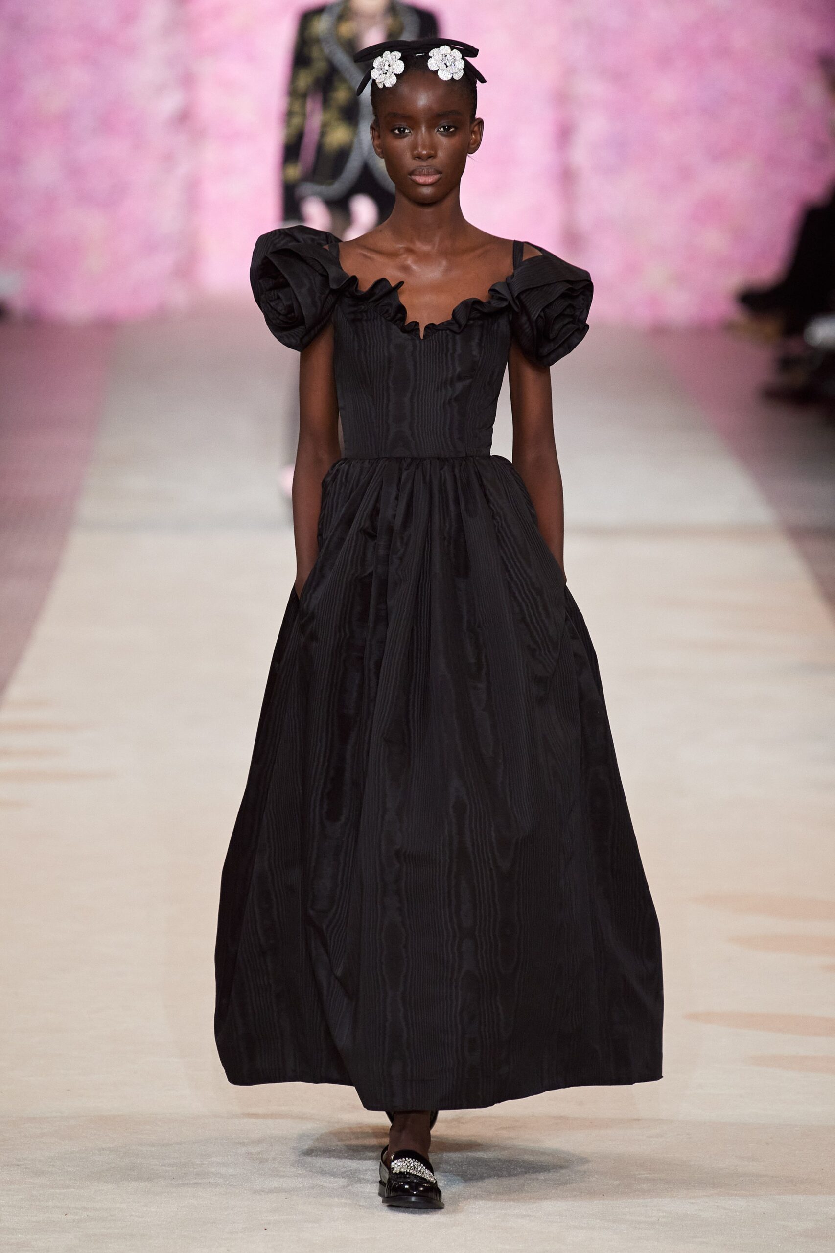 Giambattista Valli F/W 20 Look 19