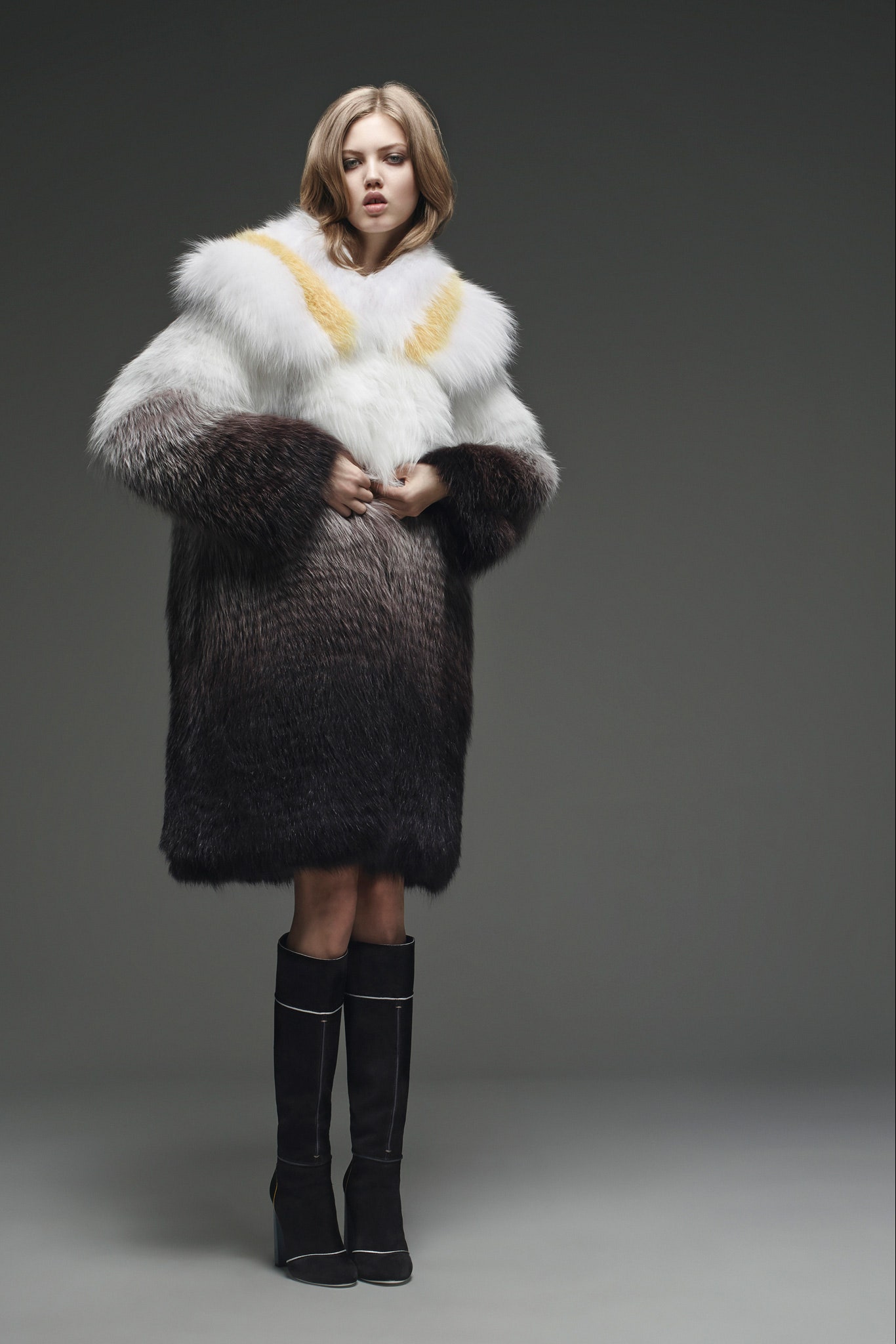 Fendi F/W 15 Look 25