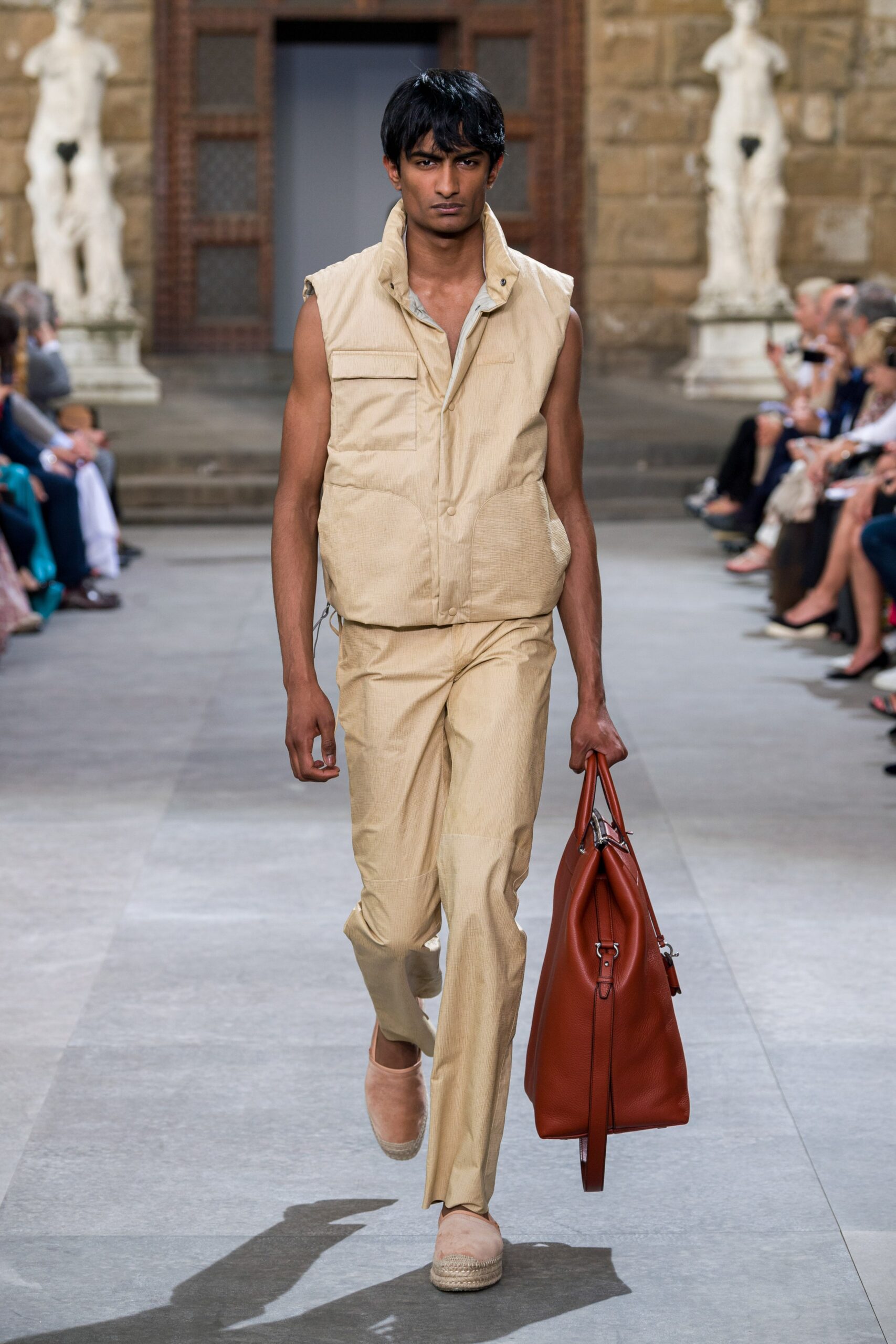 Ferragamo S/S 20 Menswear Look 9