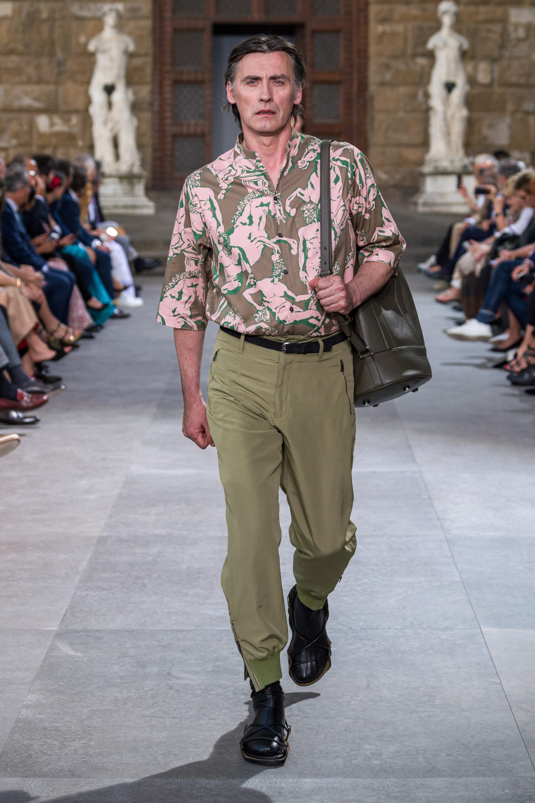 Ferragamo S/S 20 Menswear Look 55