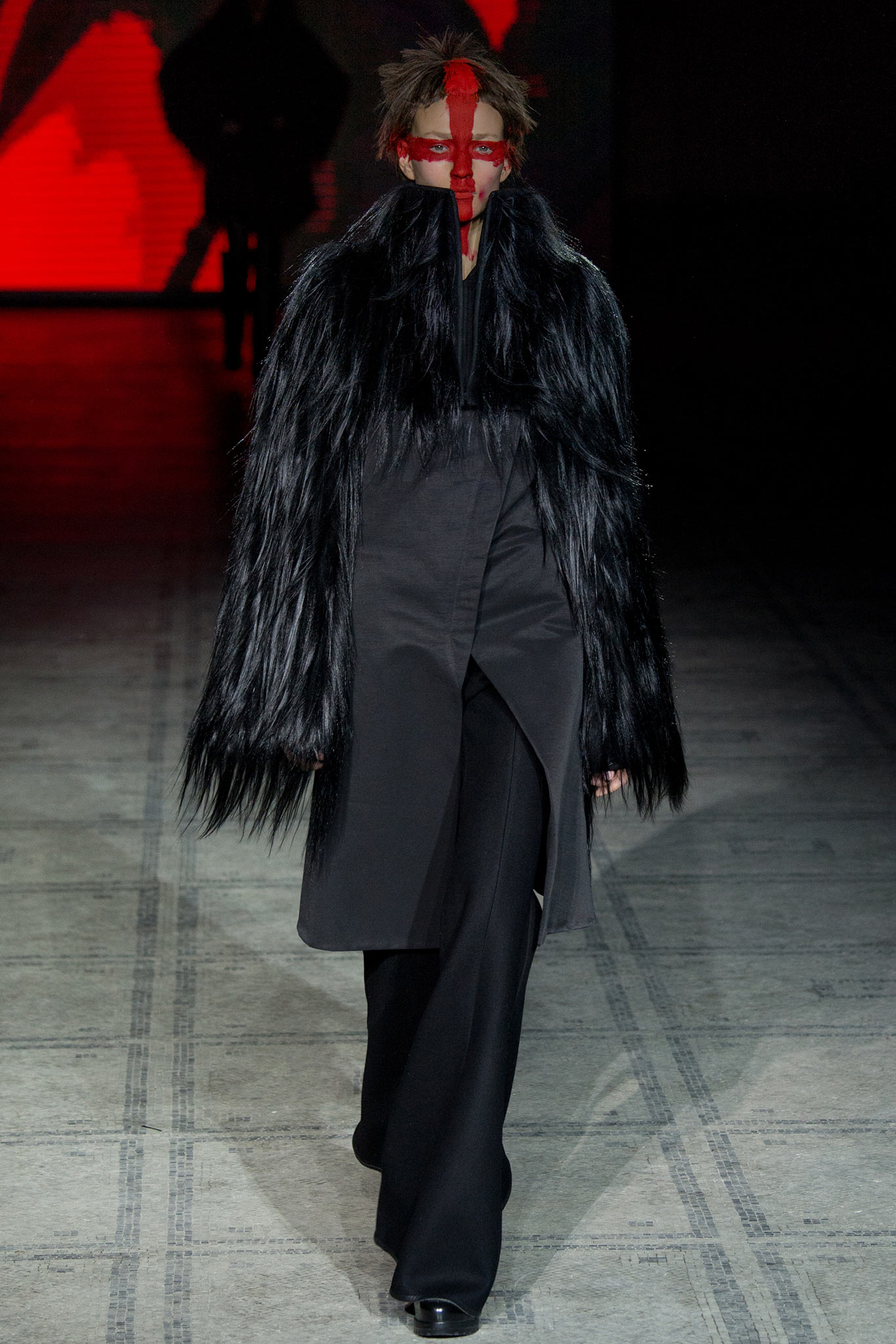 Gareth Pugh F/W 15 Look 6