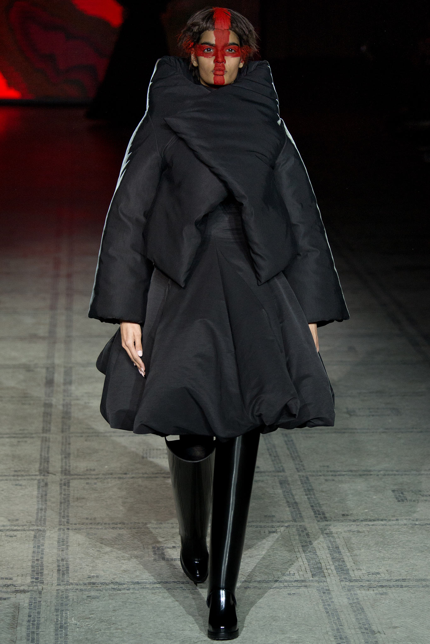 Gareth Pugh F/W 15 Look 10