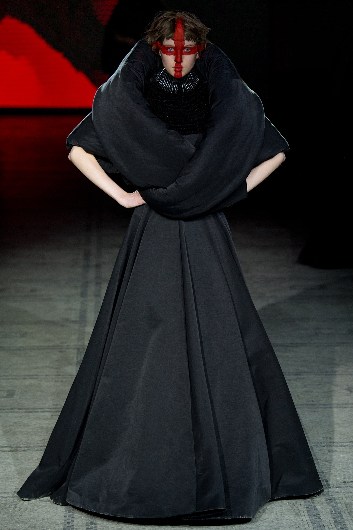 Gareth Pugh F/W 15 Look 11
