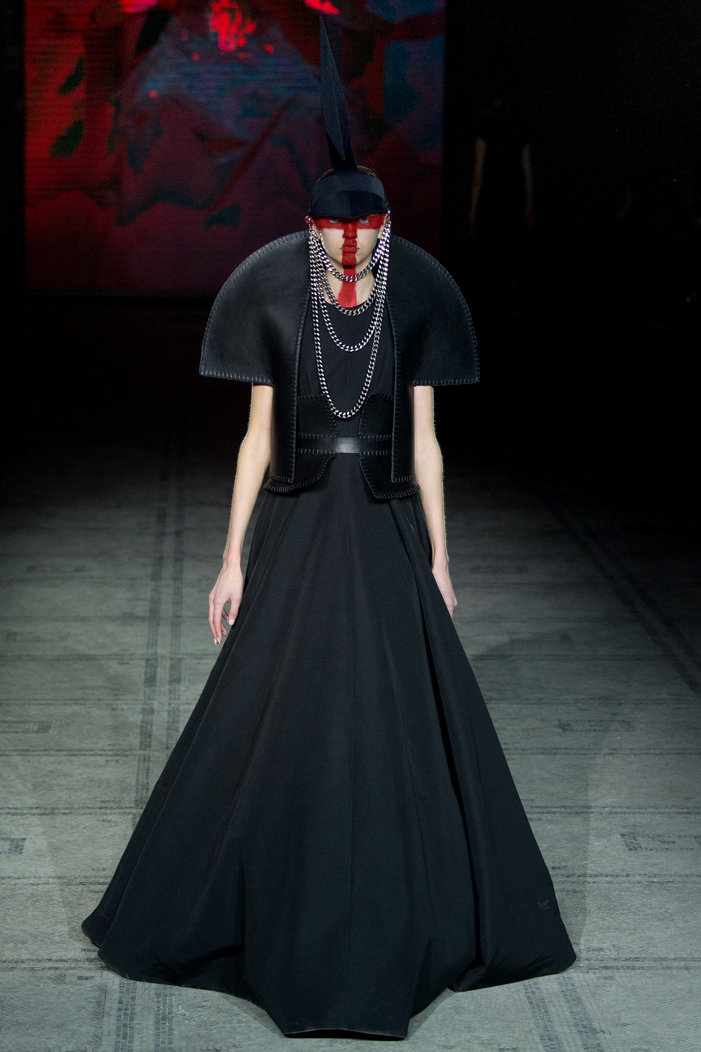 Gareth Pugh F/W 15 Look 20
