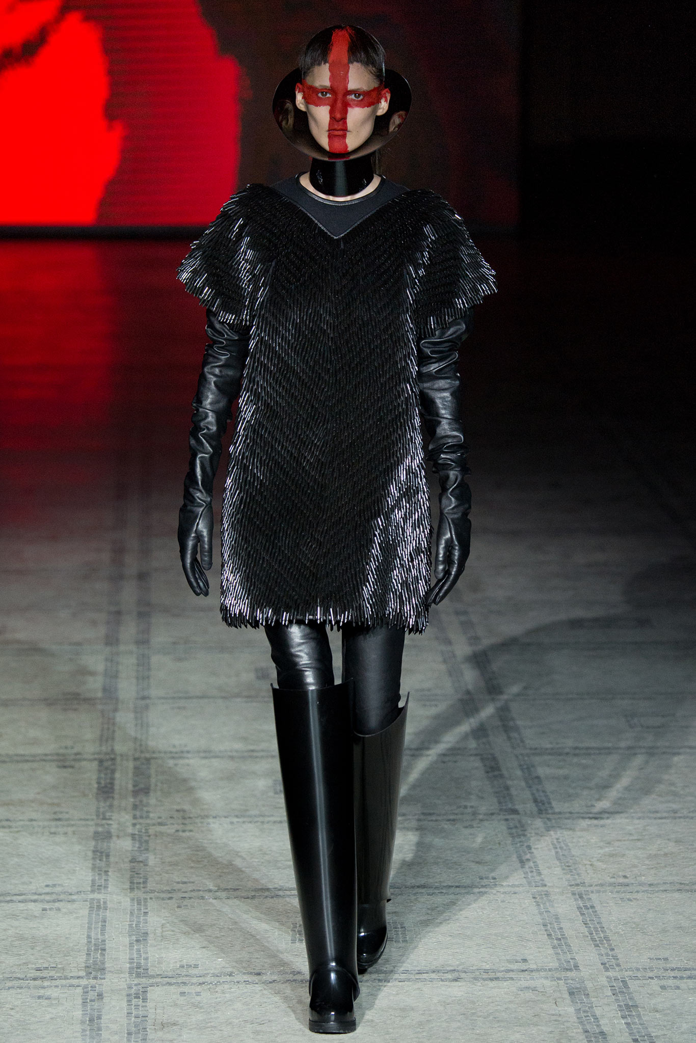 Gareth Pugh F/W 15 Look 23