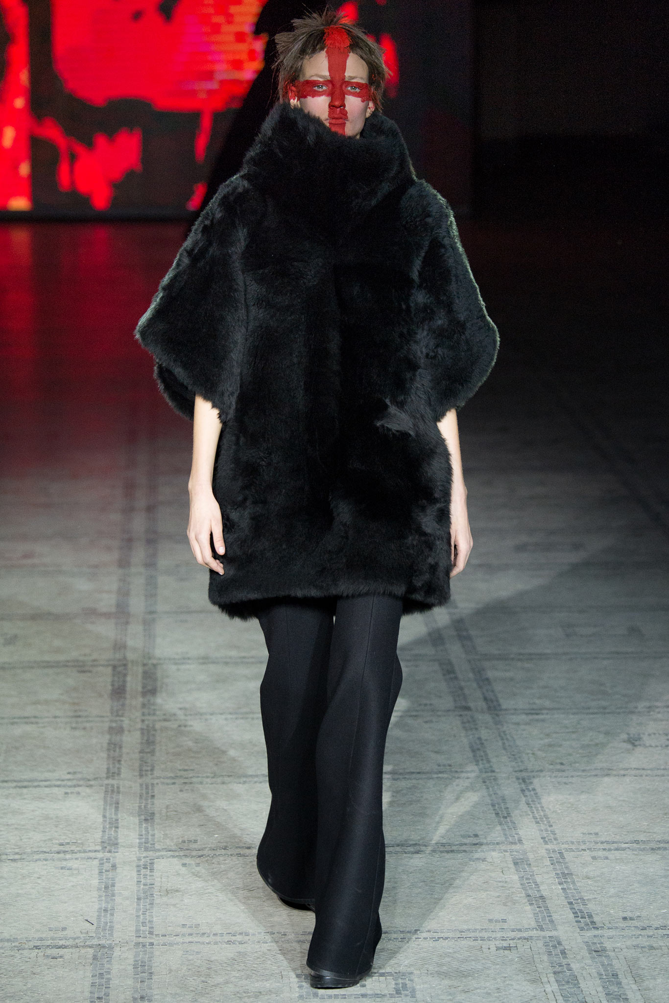 Gareth Pugh F/W 15 Look 24