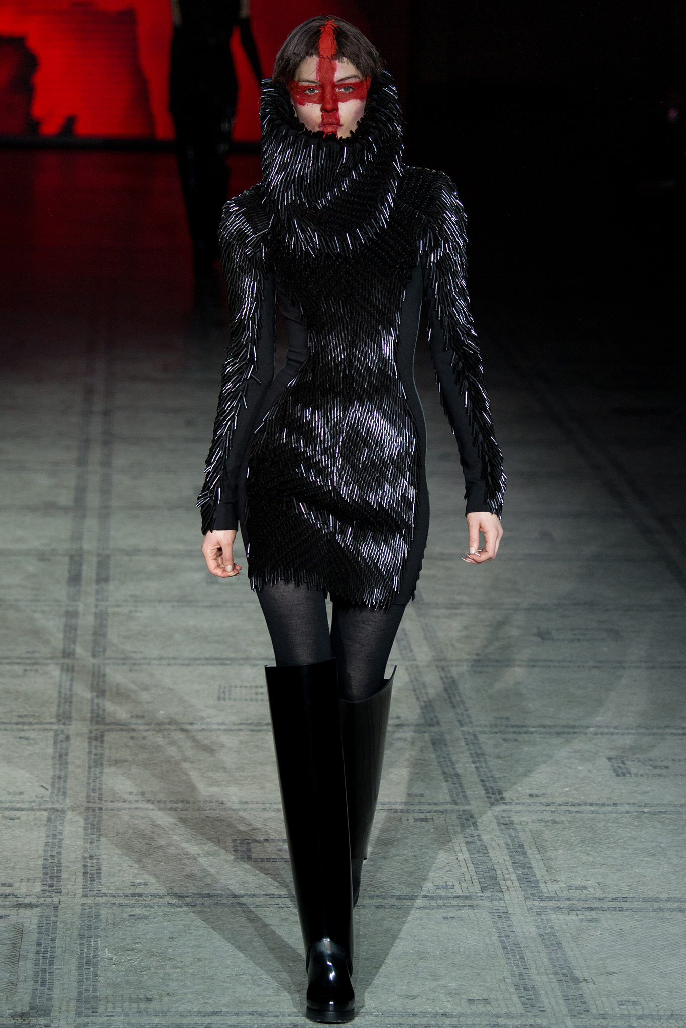 Gareth Pugh F/W 15 Look 30