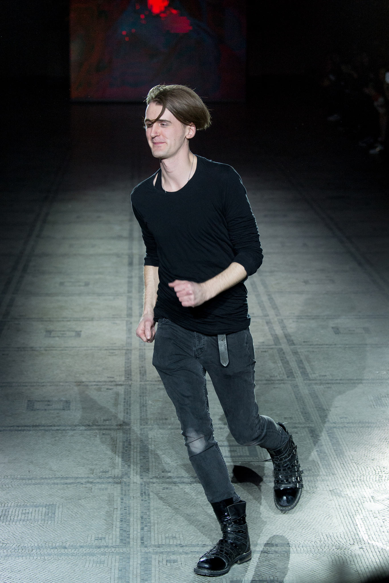 Gareth Pugh F/W 15 Look 39
