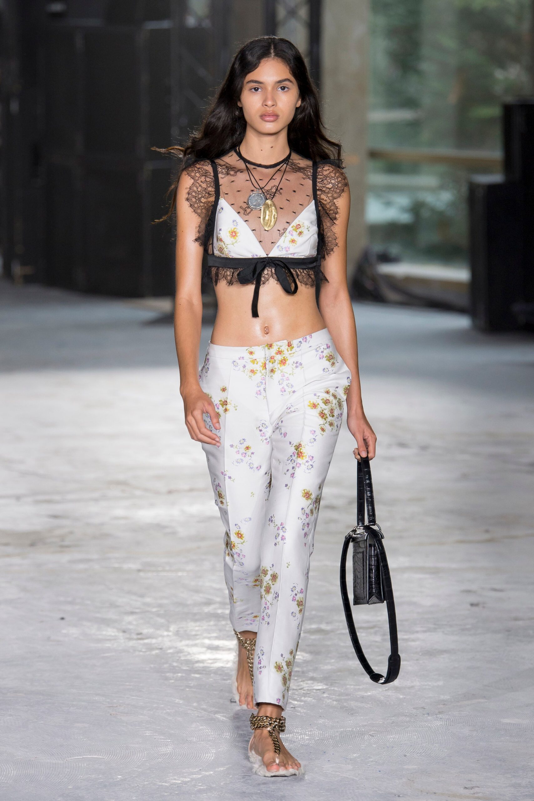 Giambattista Valli S/S 18 Look 5