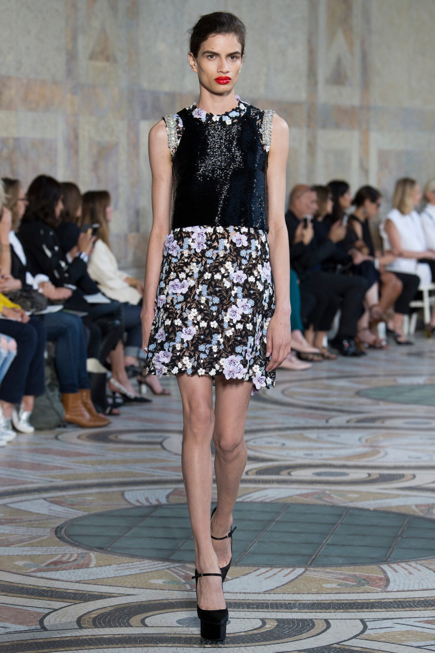 Giambattista Valli F/W 17 Couture Look 3
