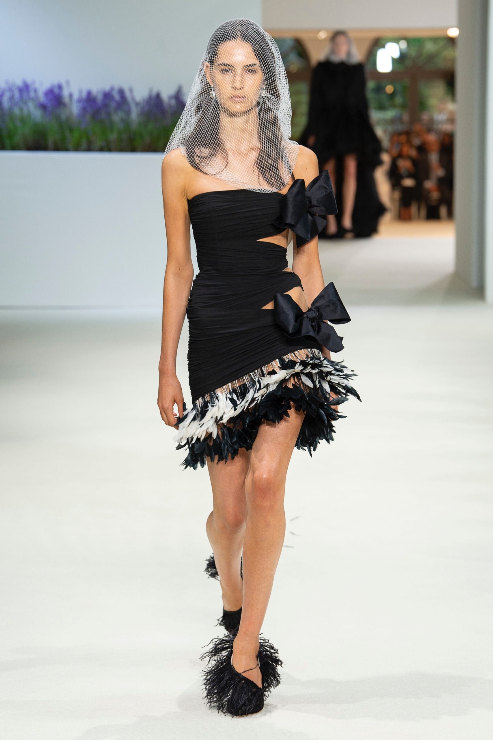 Giambattista Valli F/W 18 Couture Look 8