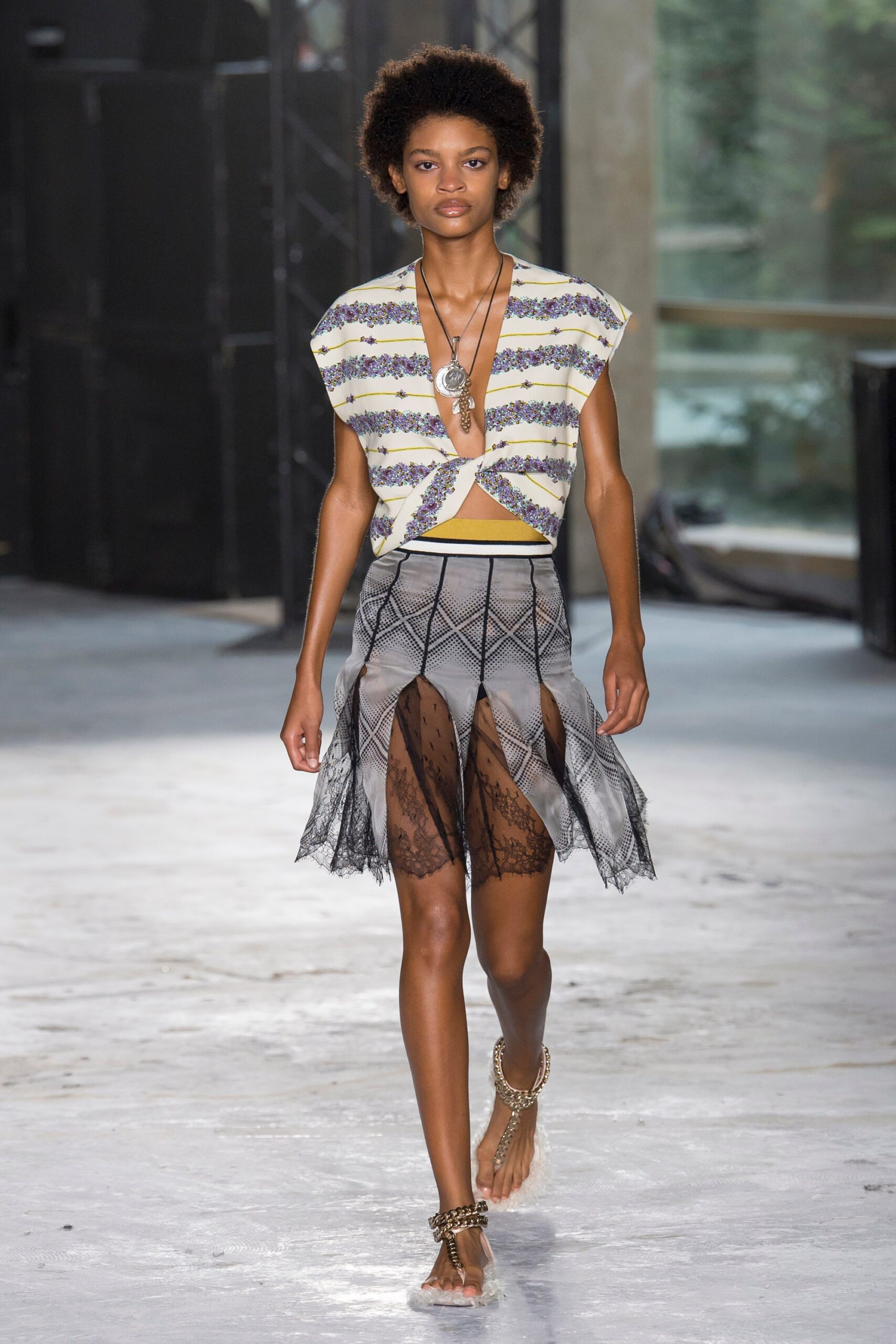 Giambattista Valli S/S 18 Look 10