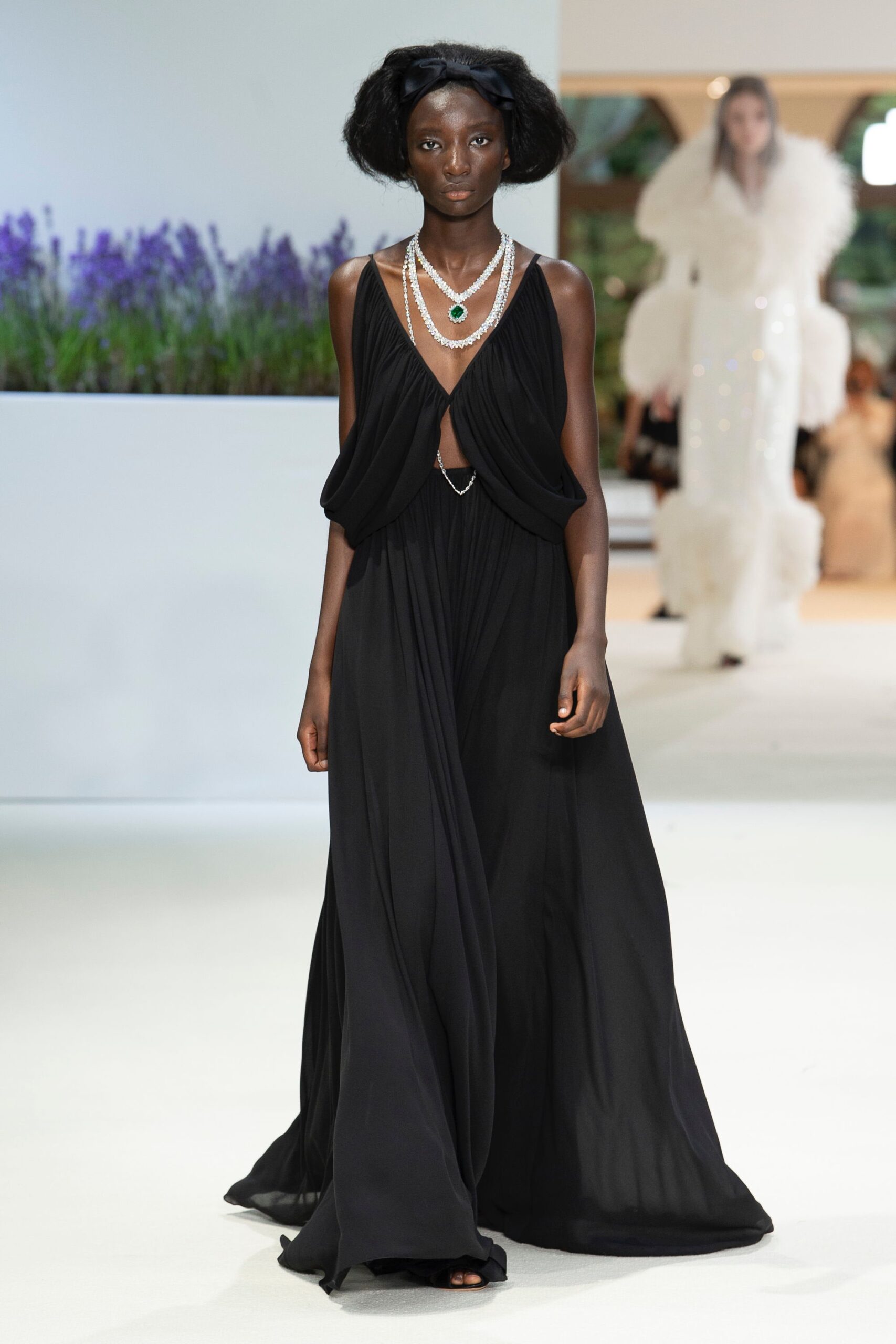 Giambattista Valli F/W 18 Couture Look 10