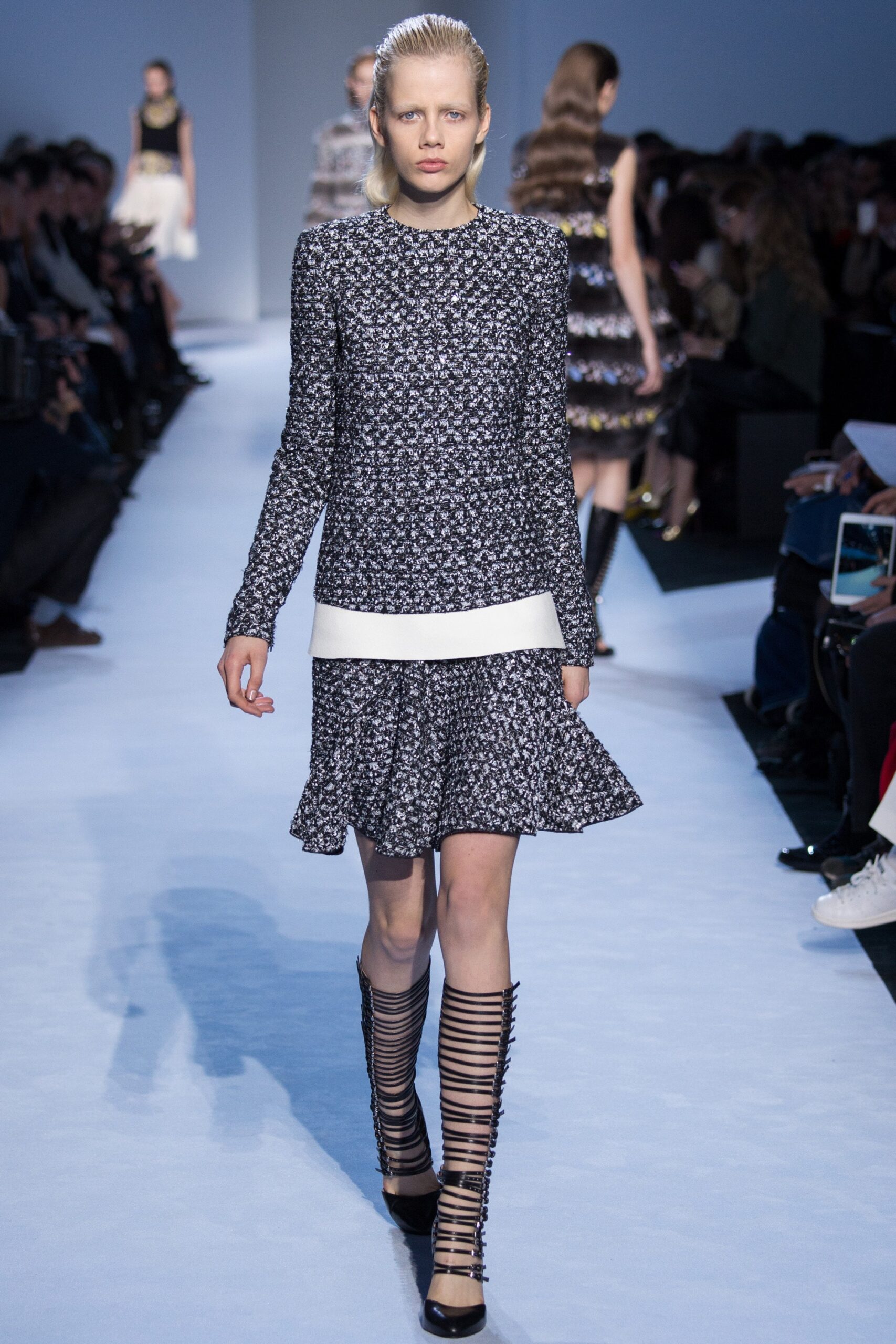 Giambattista Valli F/W 16 Look 6