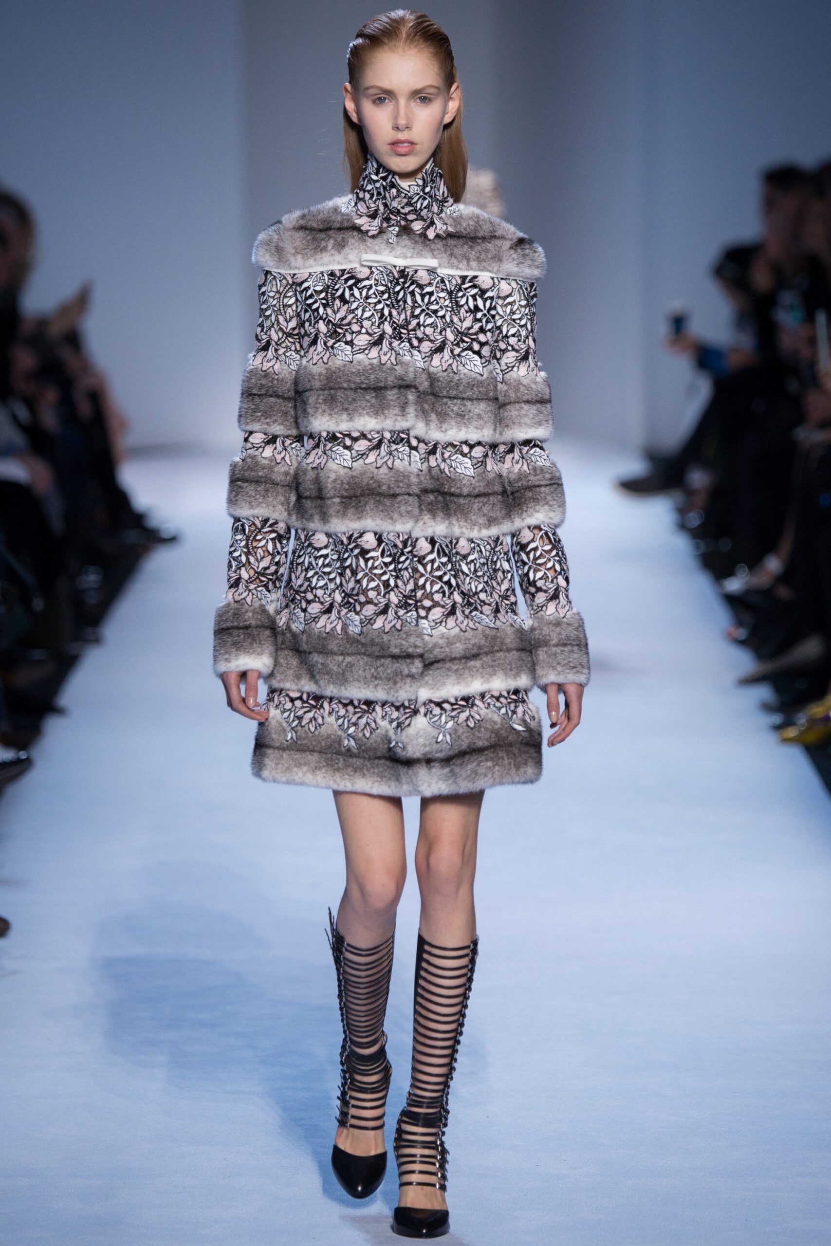Giambattista Valli F/W 16 Look 7