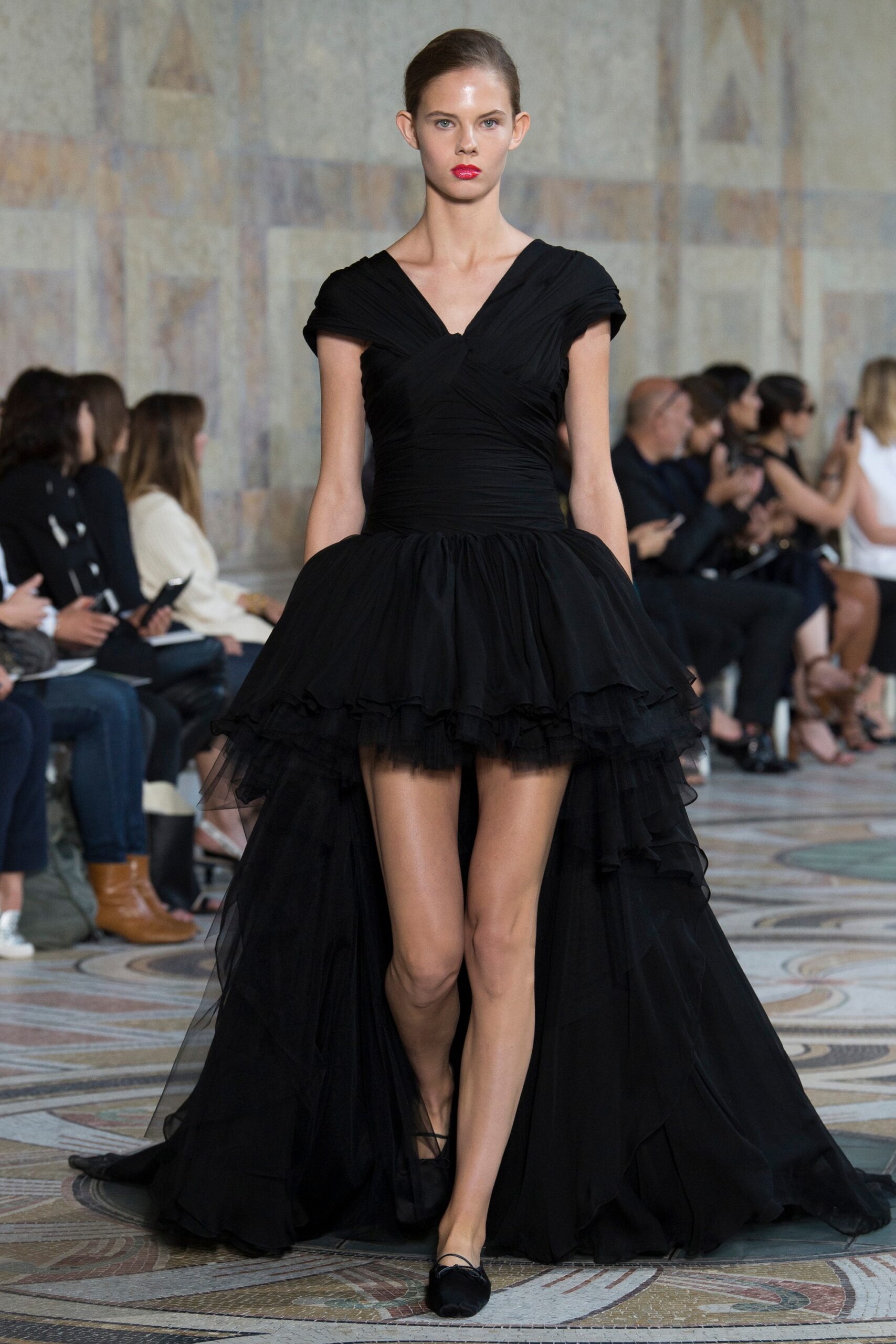Giambattista Valli F/W 17 Couture Look 8