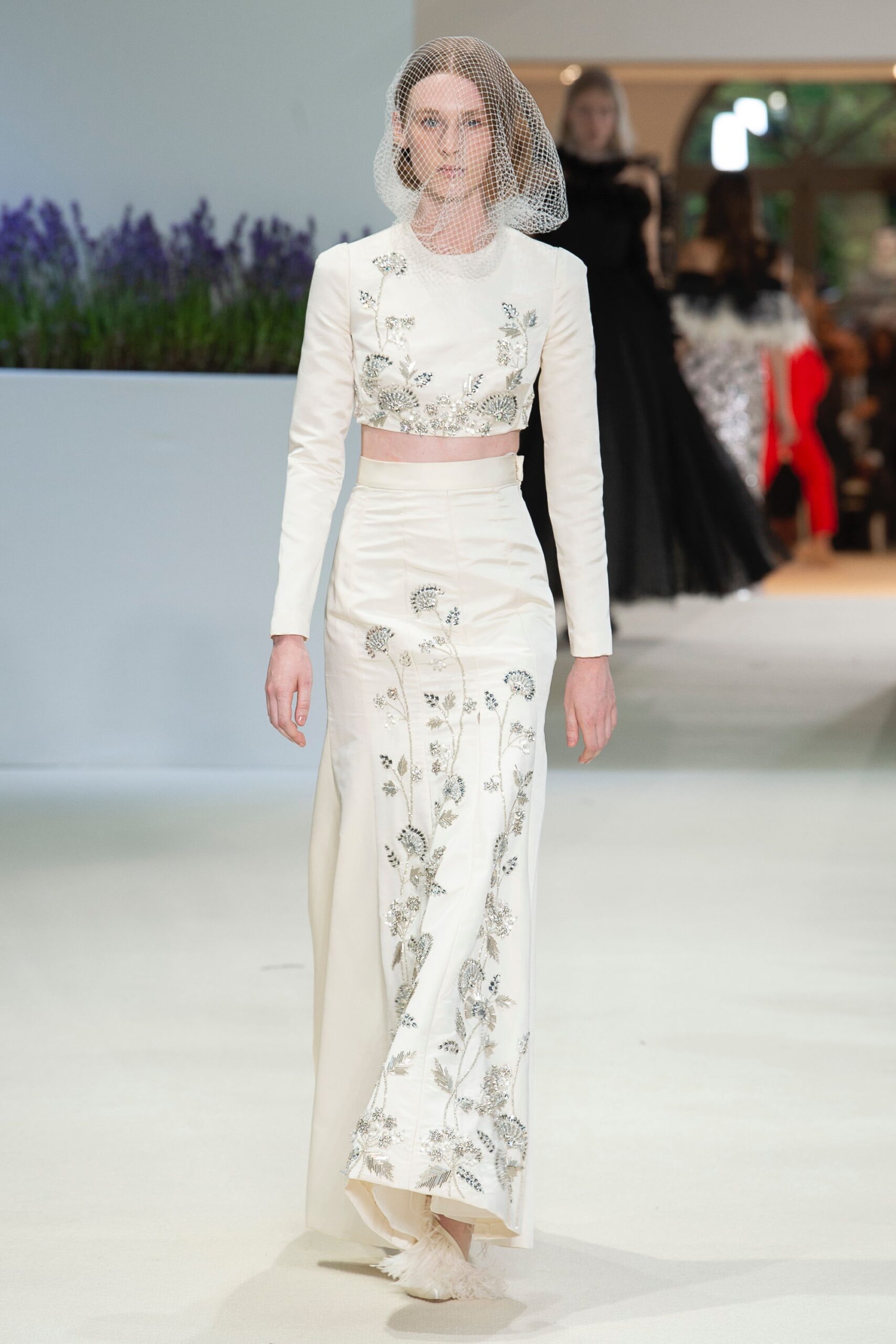 Giambattista Valli F/W 18 Couture Look 16