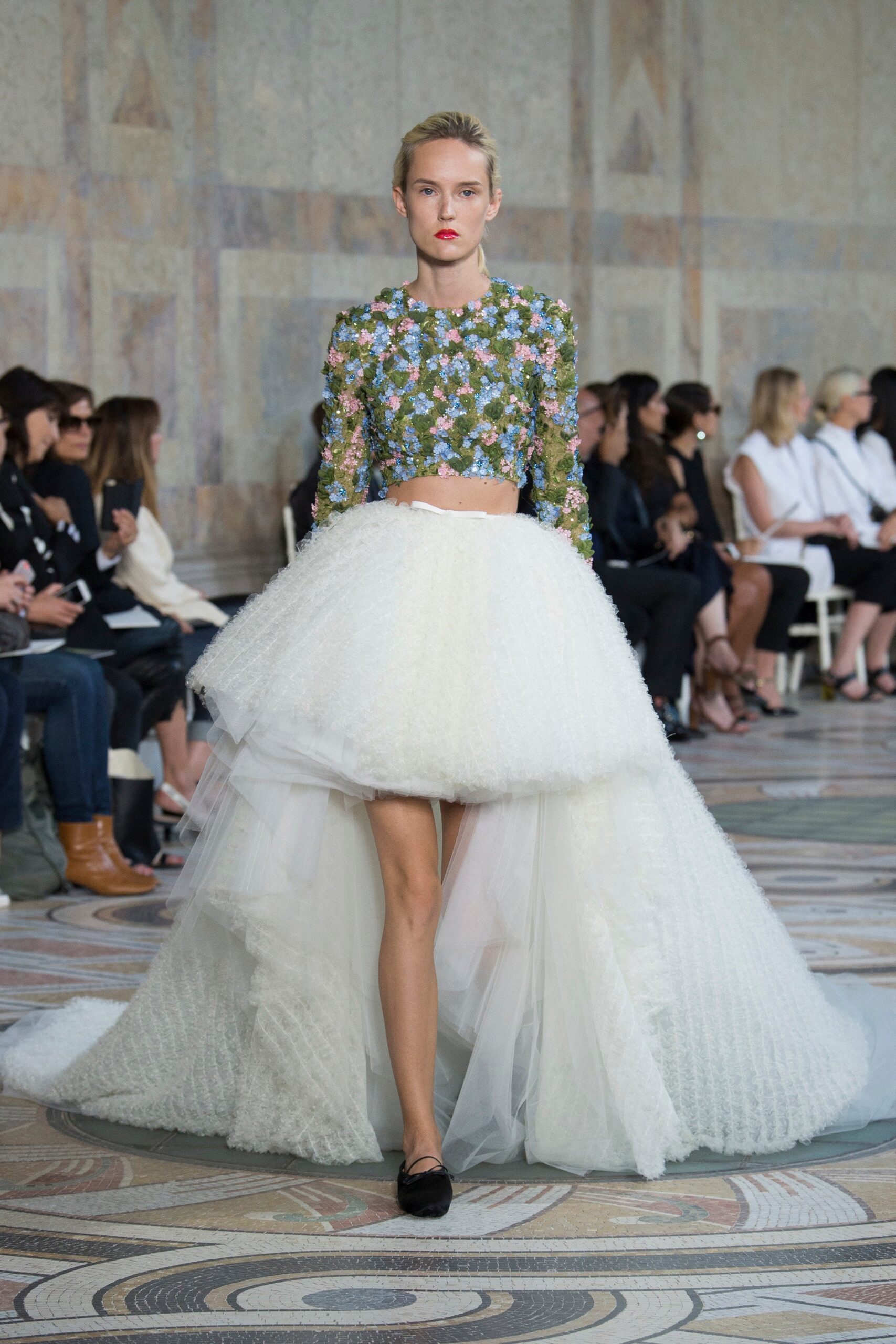 Giambattista Valli F/W 17 Couture Look 12