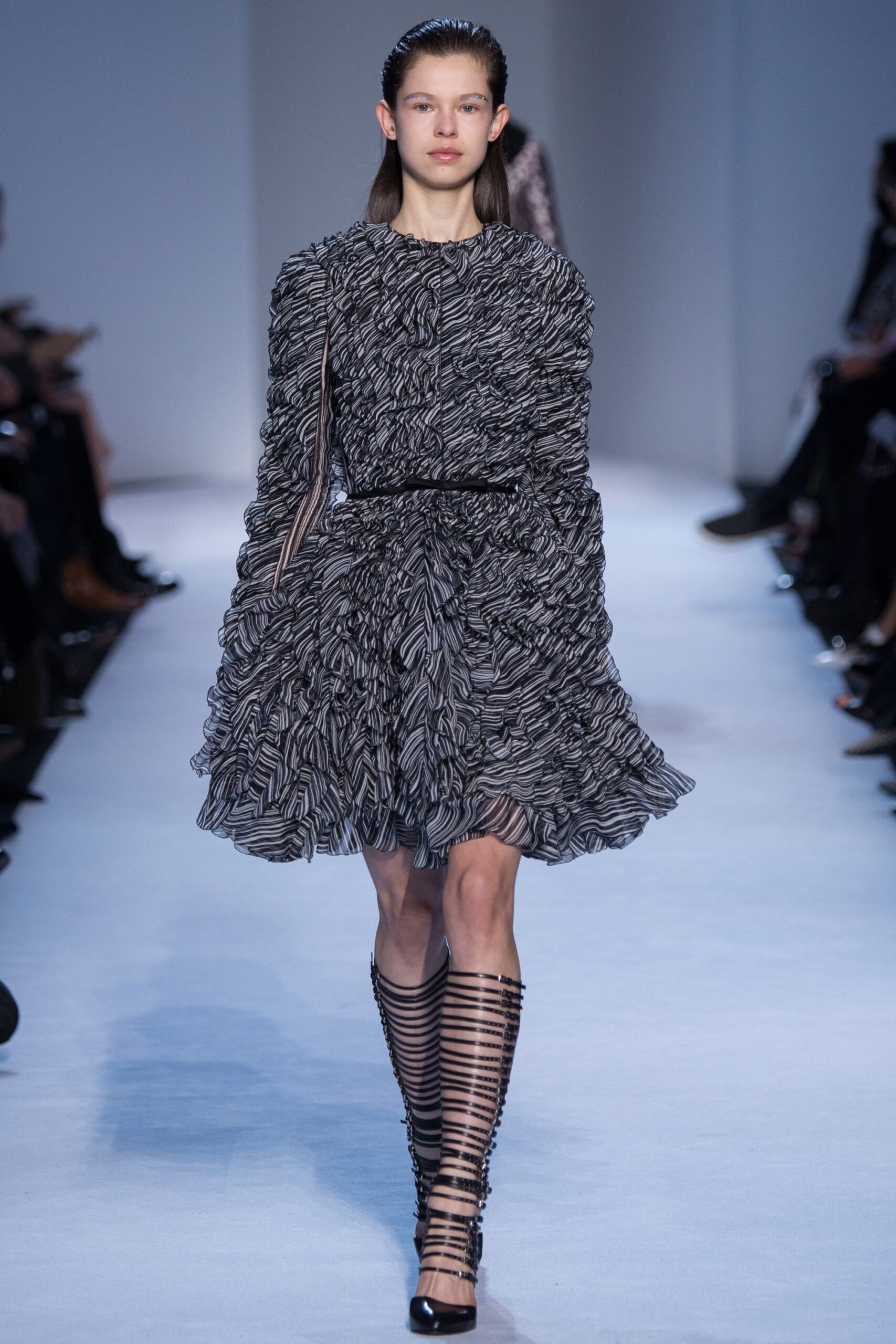Giambattista Valli F/W 16 Look 11