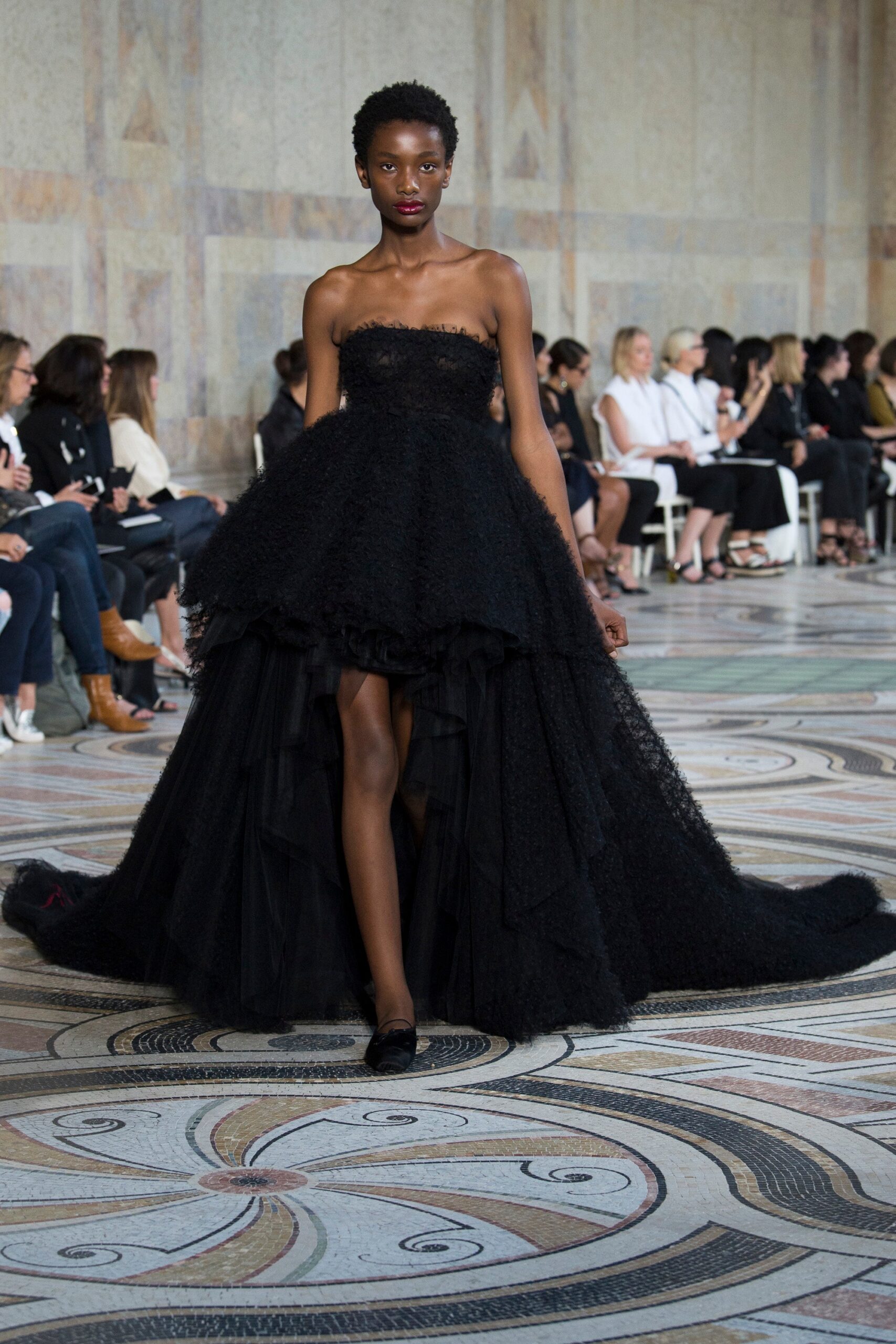 Giambattista Valli F/W 17 Couture Look 13
