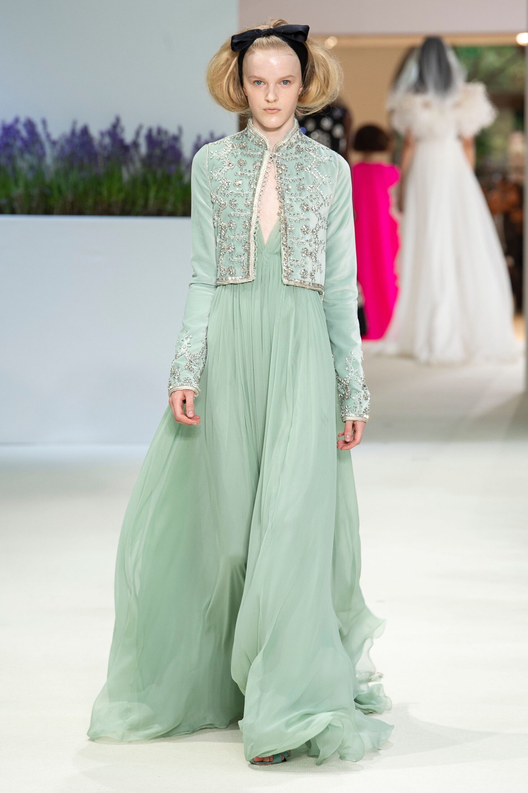 Giambattista Valli F/W 18 Couture Look 22