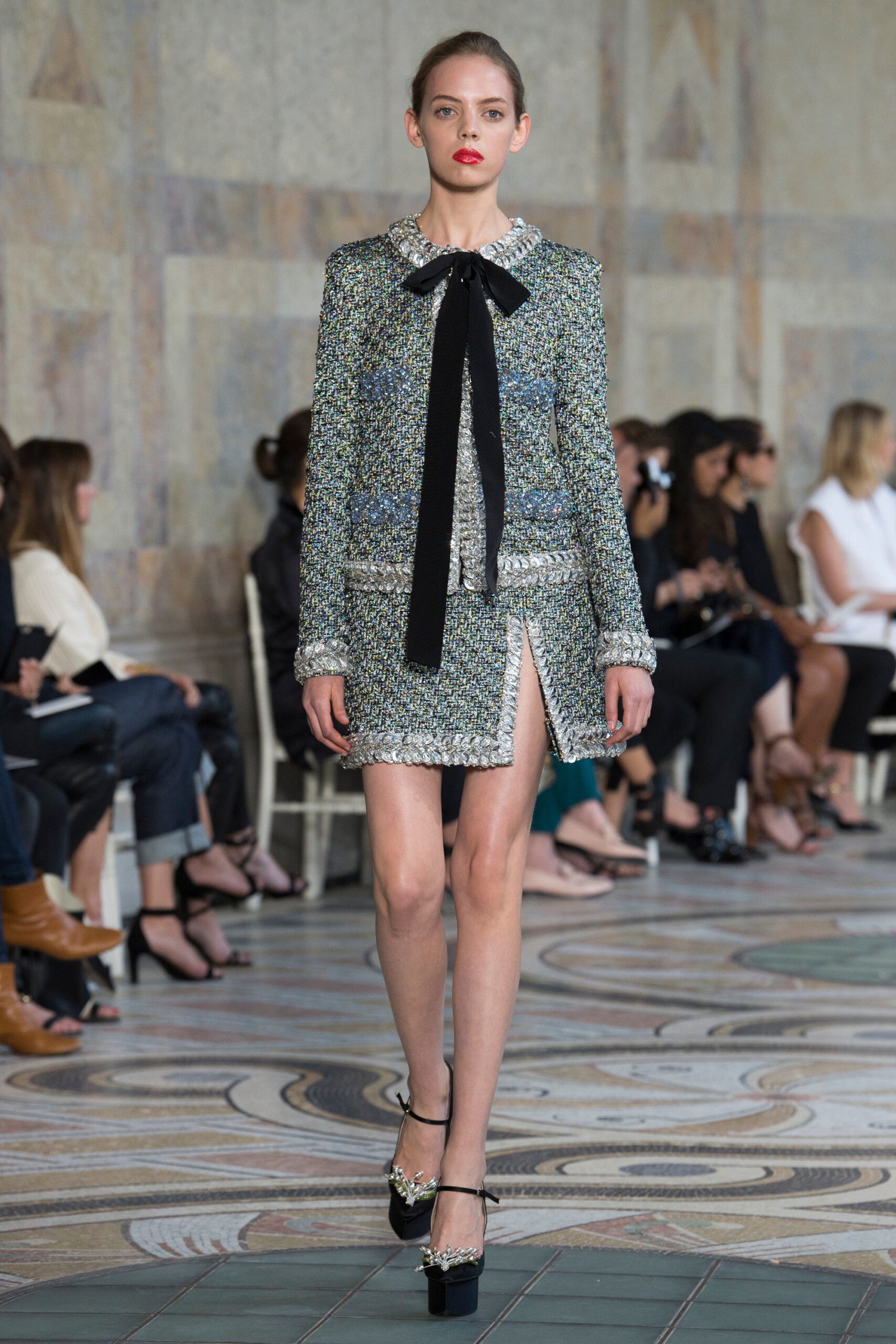 Giambattista Valli F/W 17 Couture Look 14